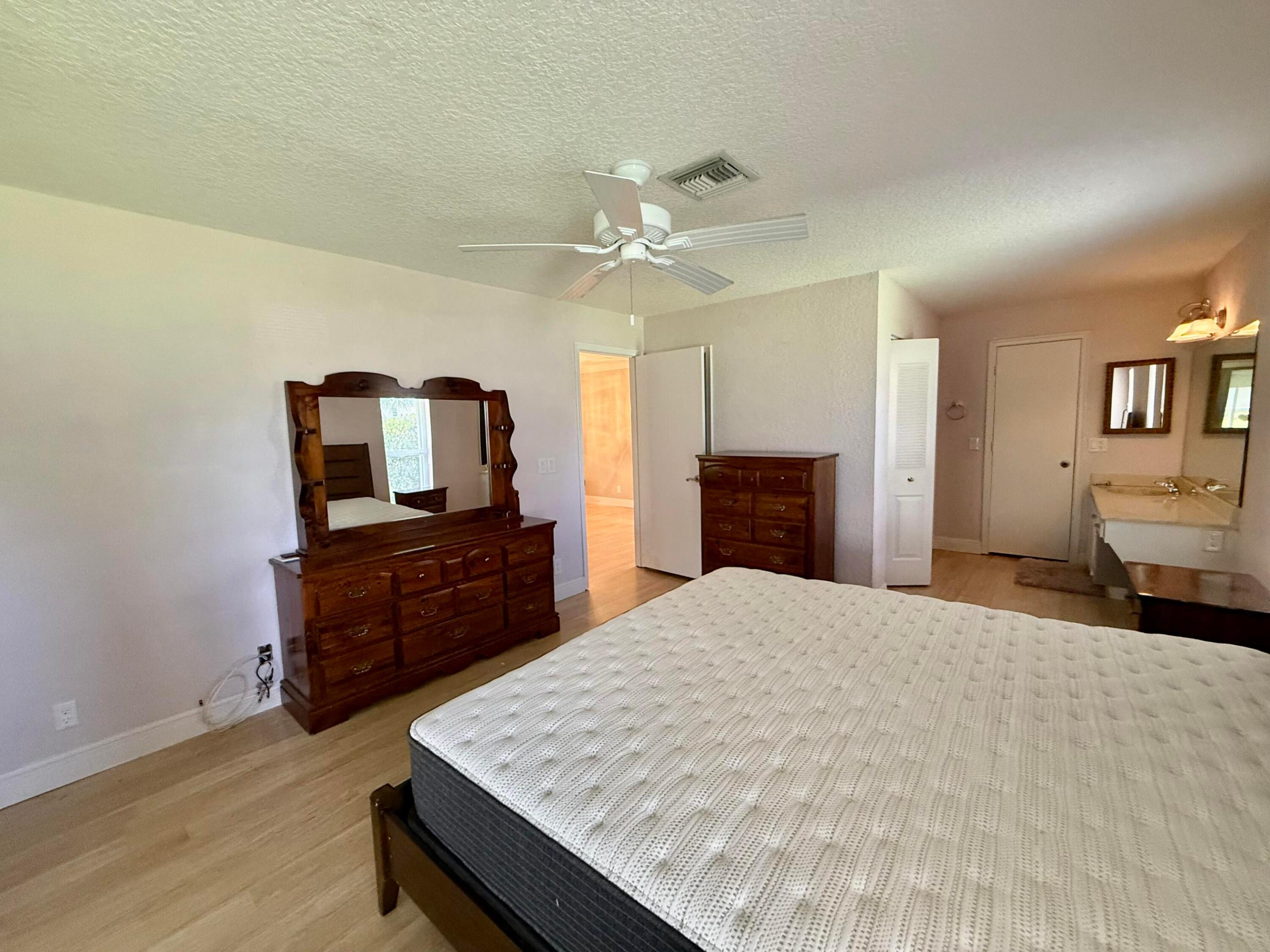 1460 Nw 19th Terrace 71-a Property Photo 10