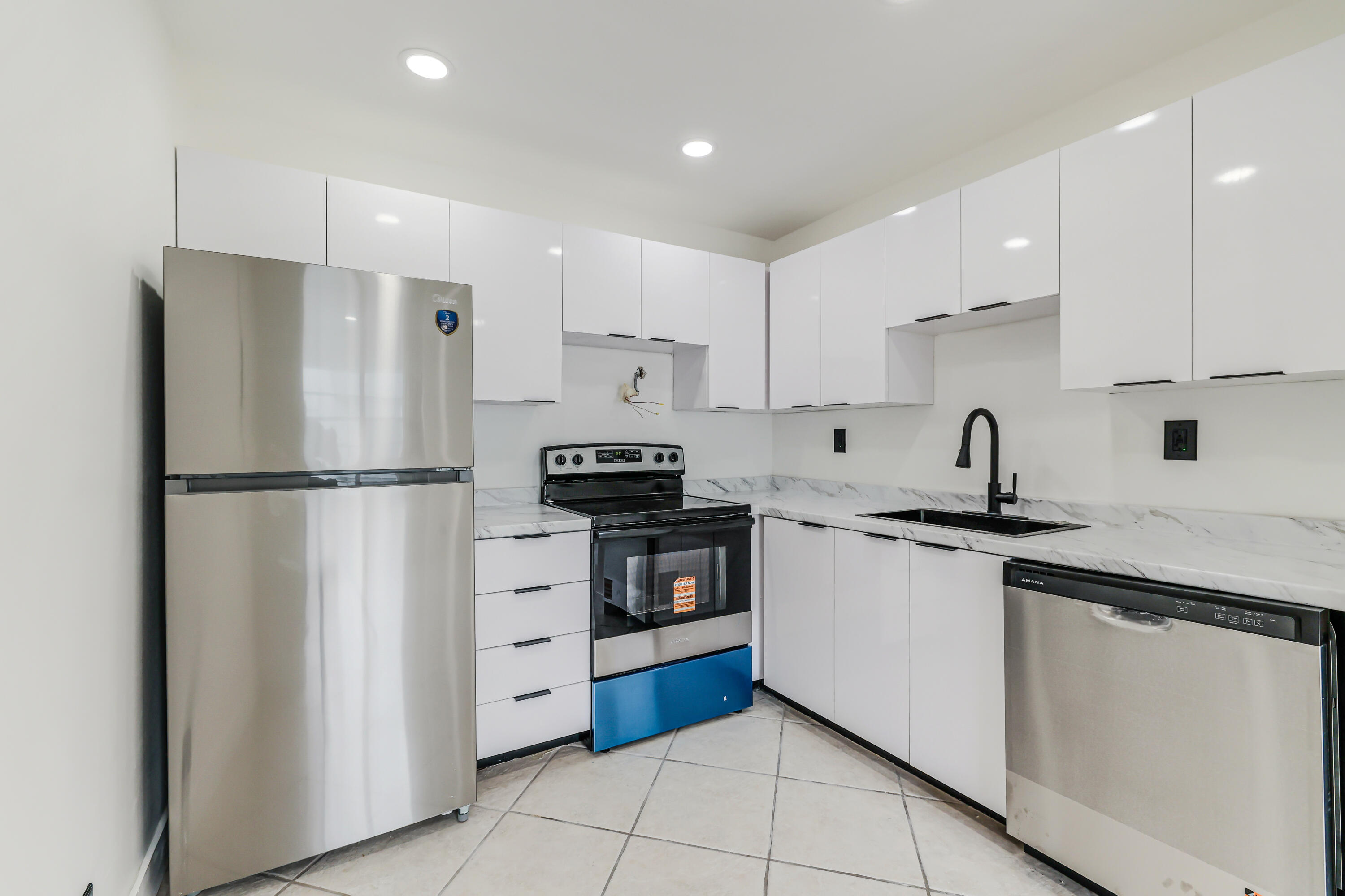 560 Capri Property Photo 5