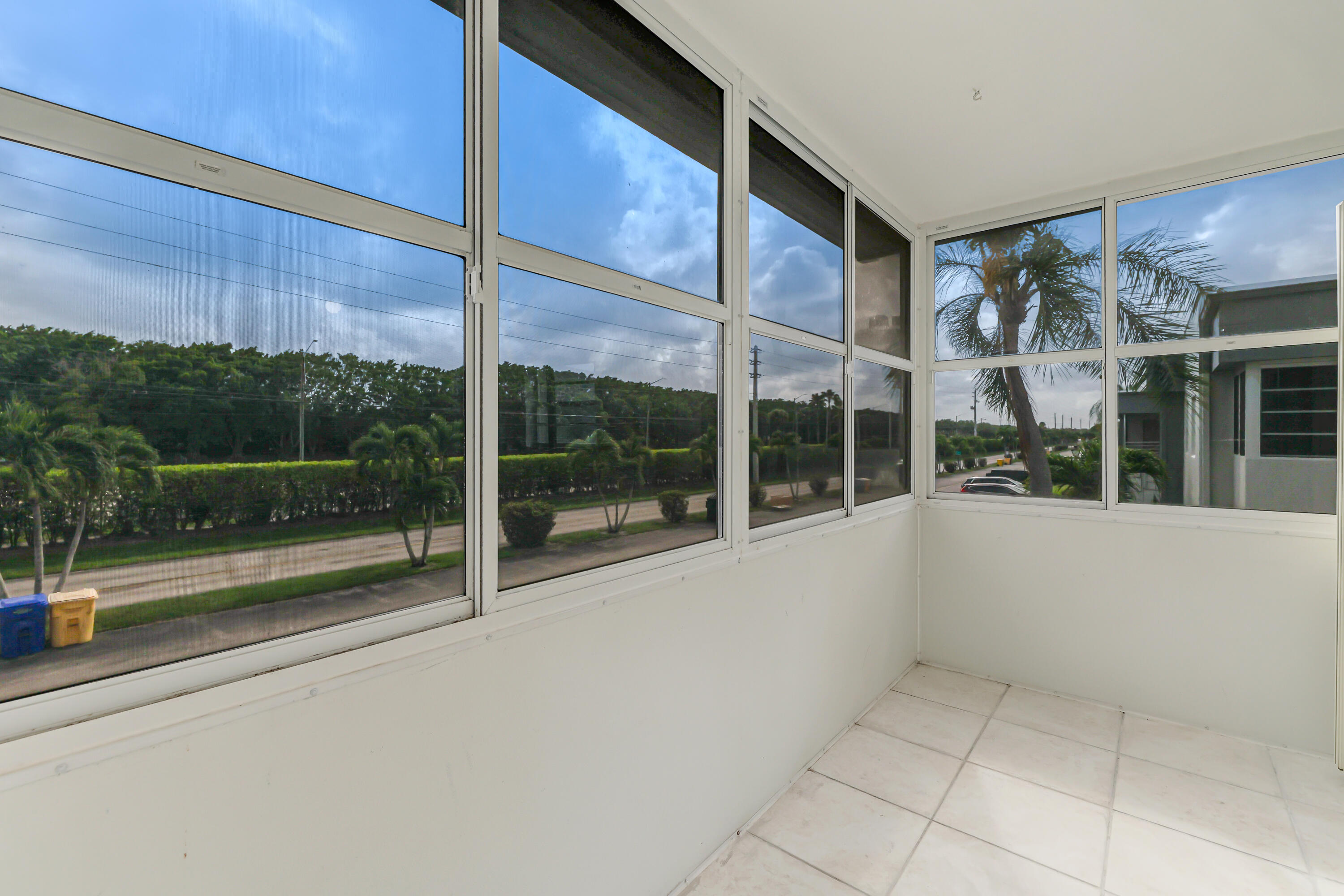 560 Capri Property Photo 21
