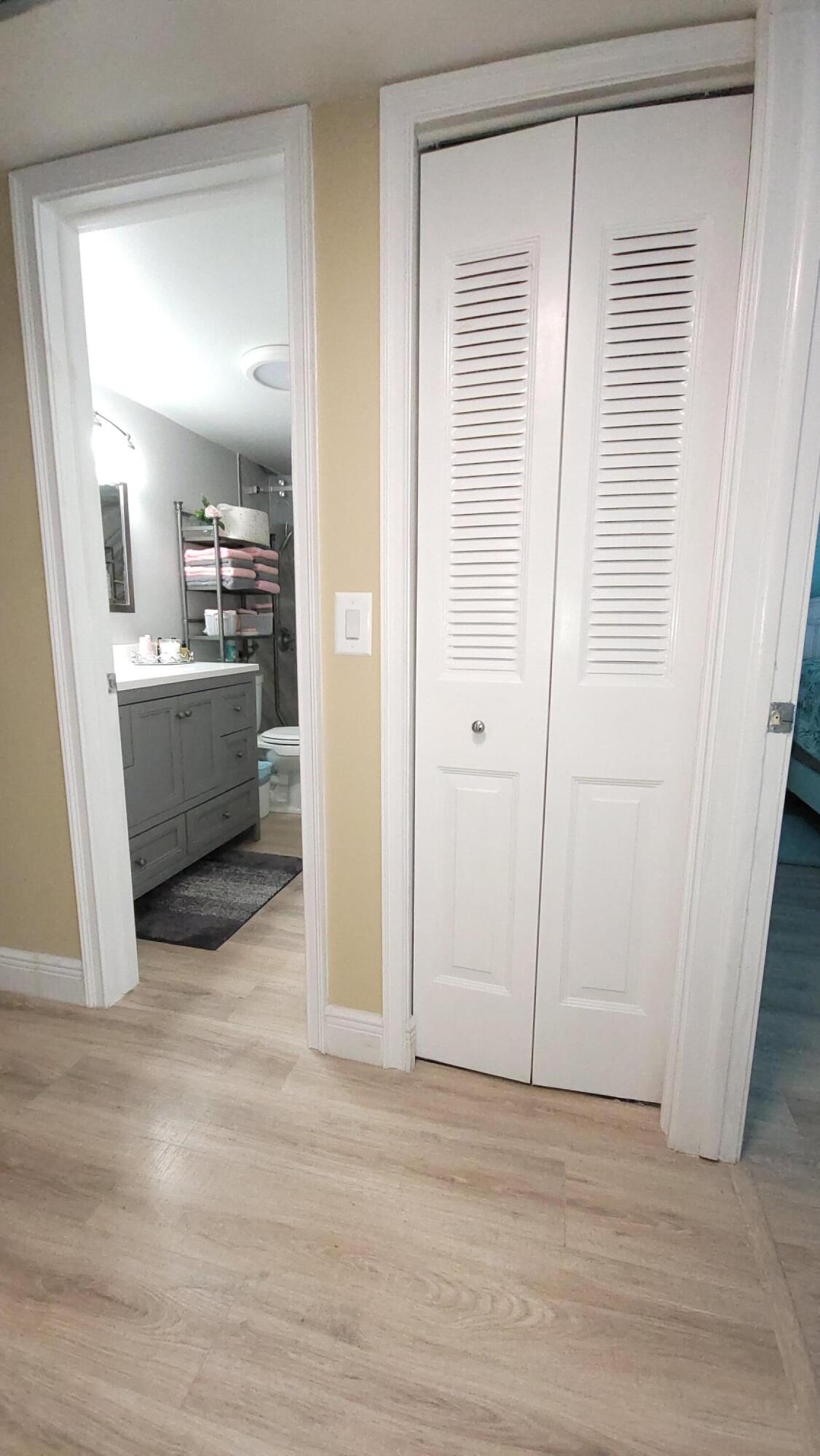 34 Somerset B Property Photo 14
