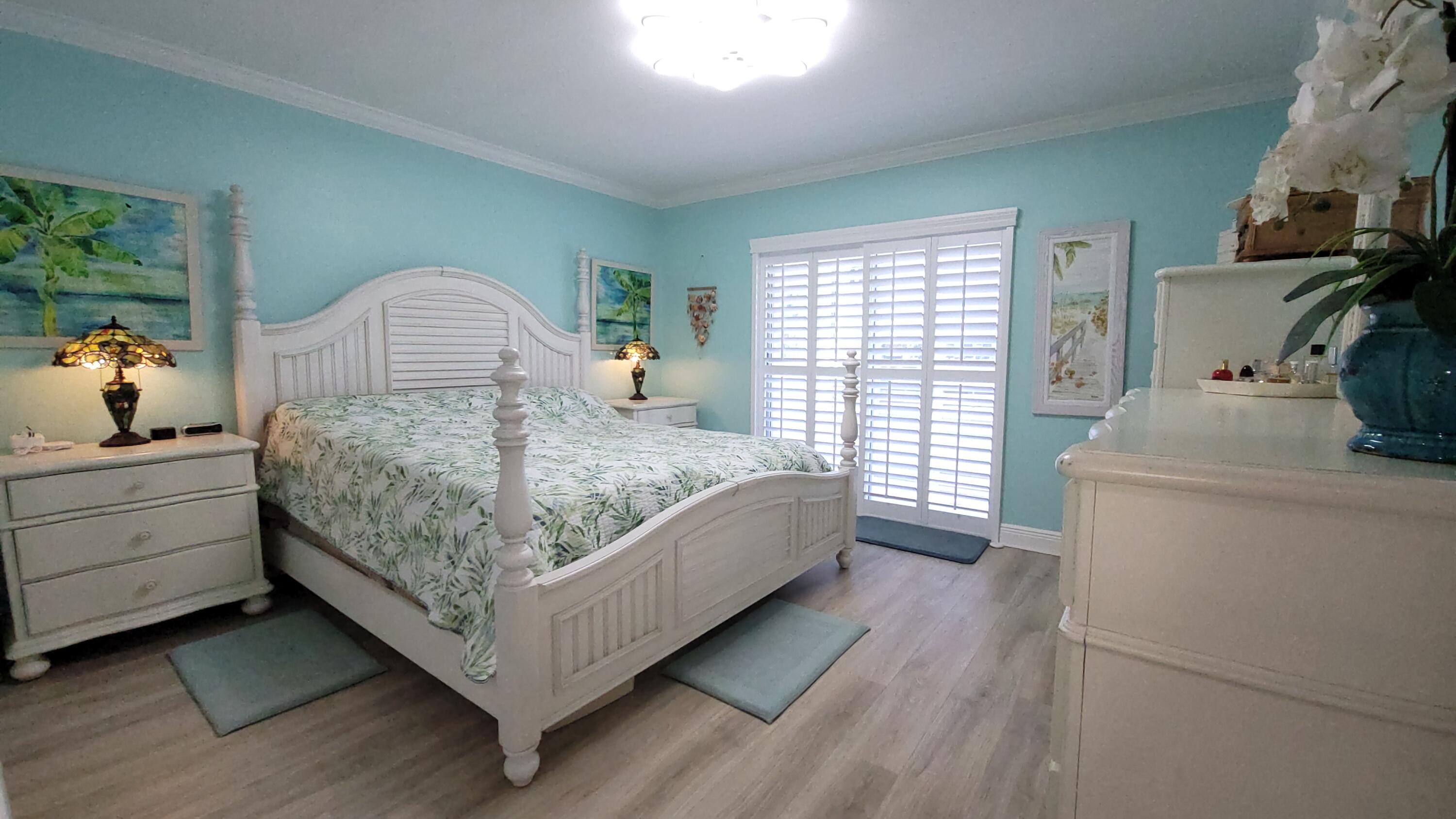 34 Somerset B Property Photo 19