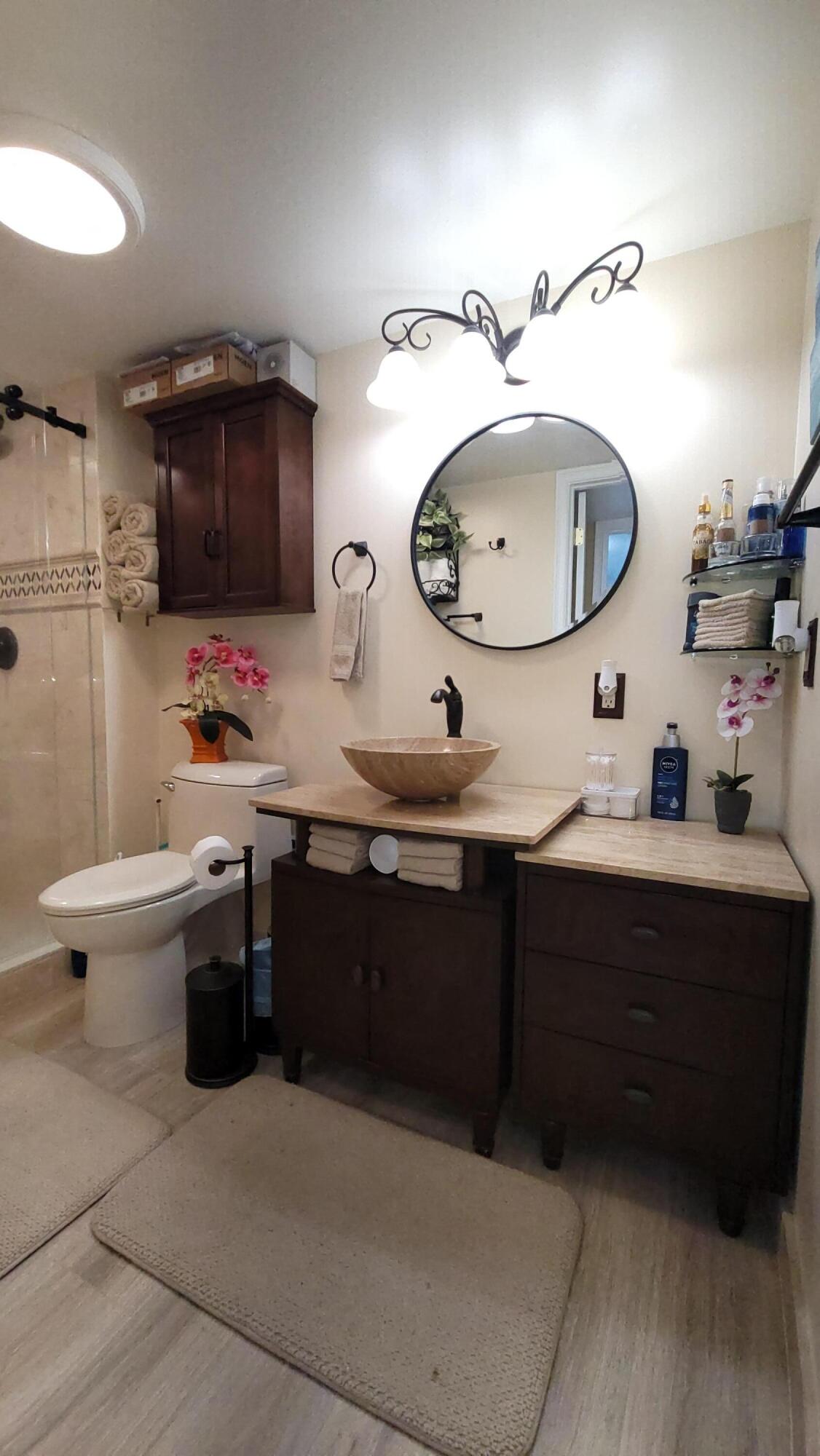 34 Somerset B Property Photo 25