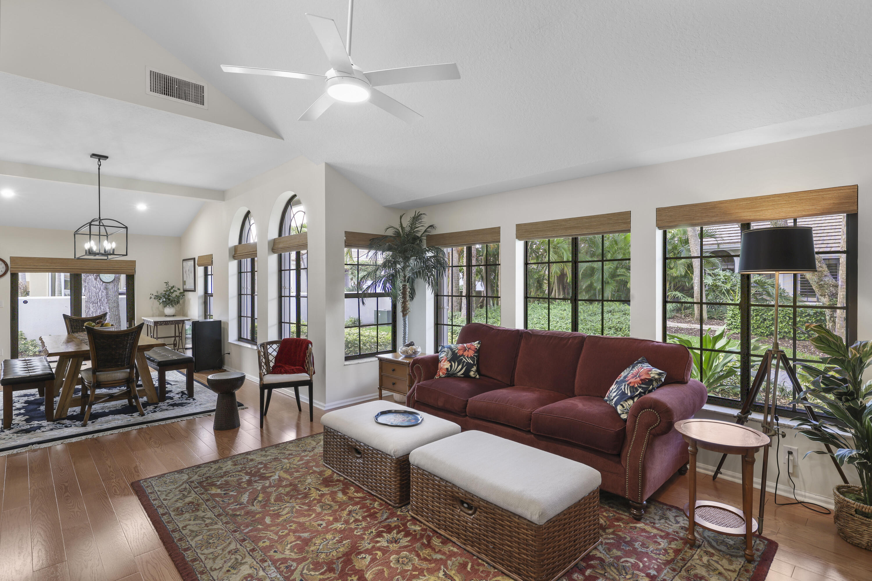 461 Coral Cove Drive Property Photo 10
