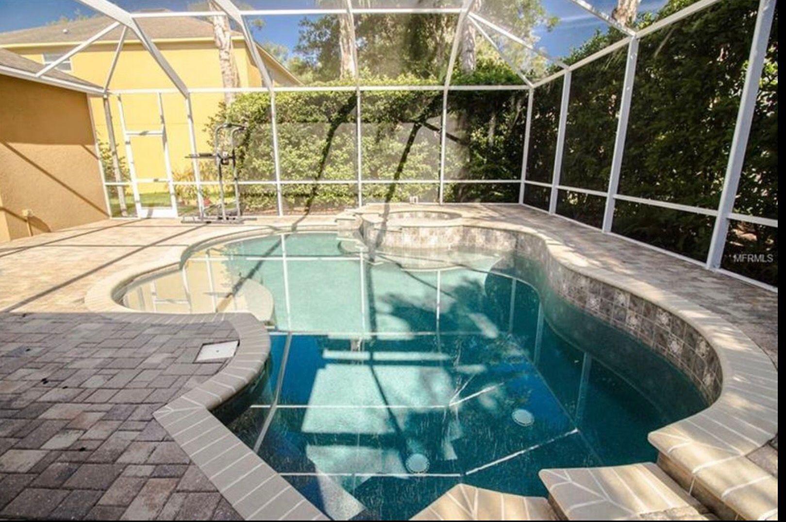 2620 Millhopper Avenue Property Photo 5