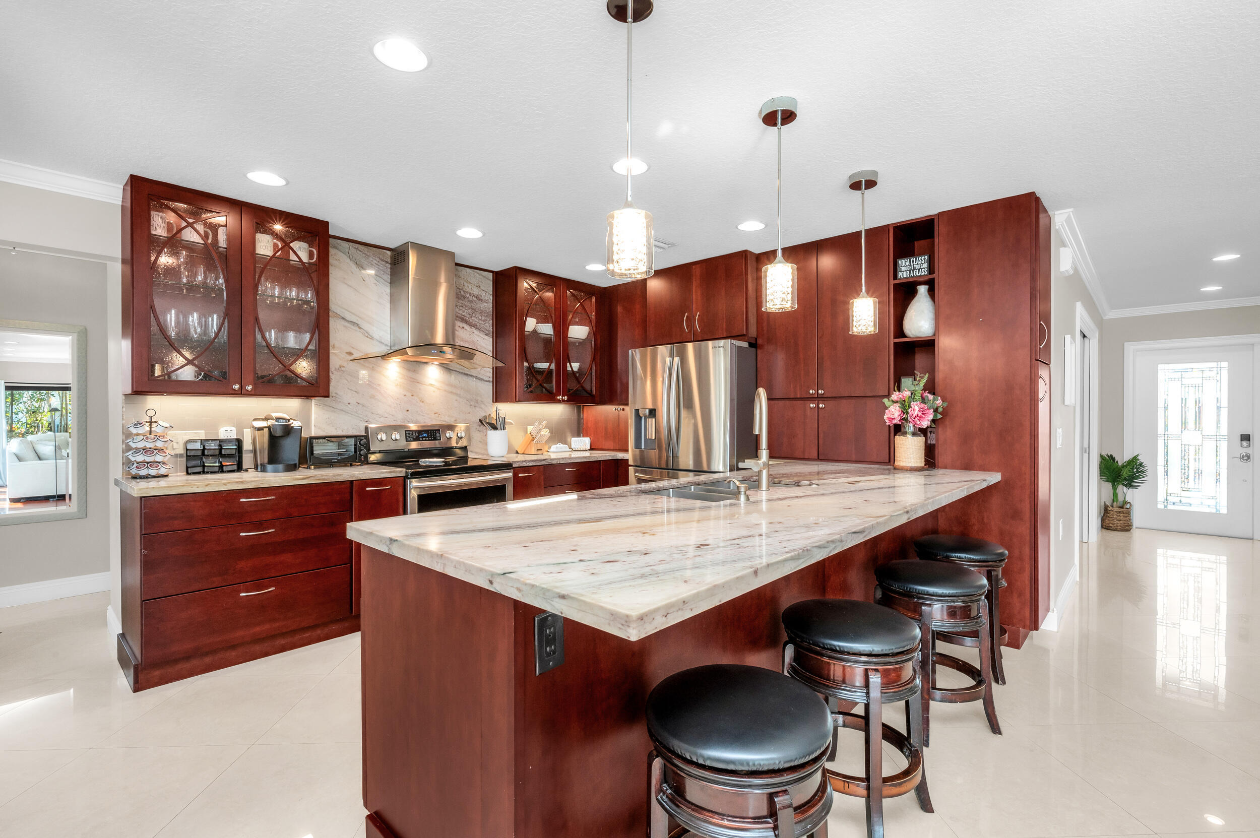 3250 Lakeview Boulevard Property Photo 9