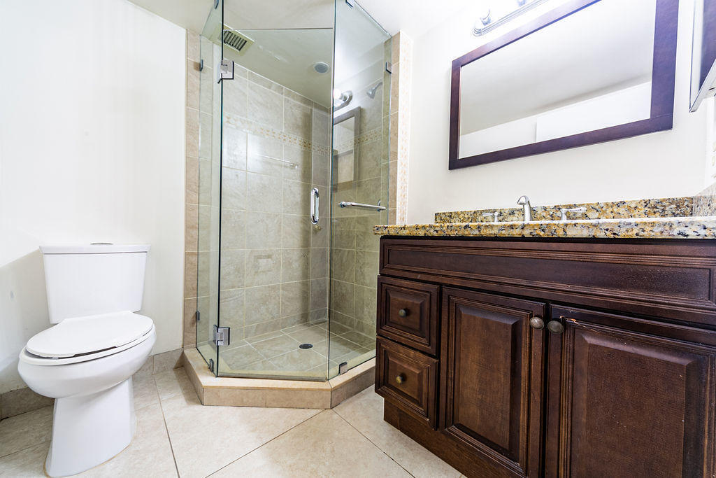 6 Royal Palm Way 102 Property Photo 18