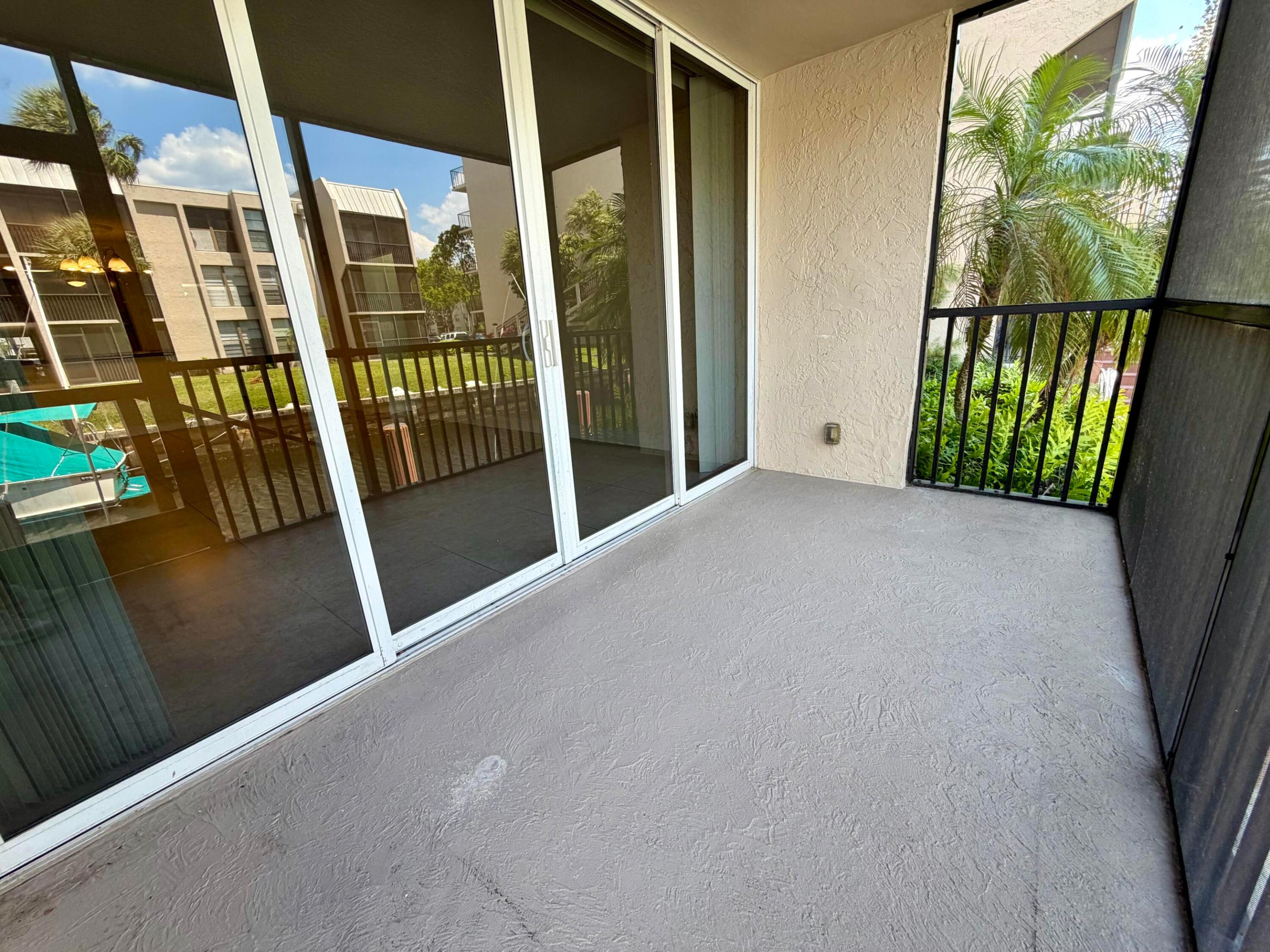 6 Royal Palm Way 102 Property Photo 21
