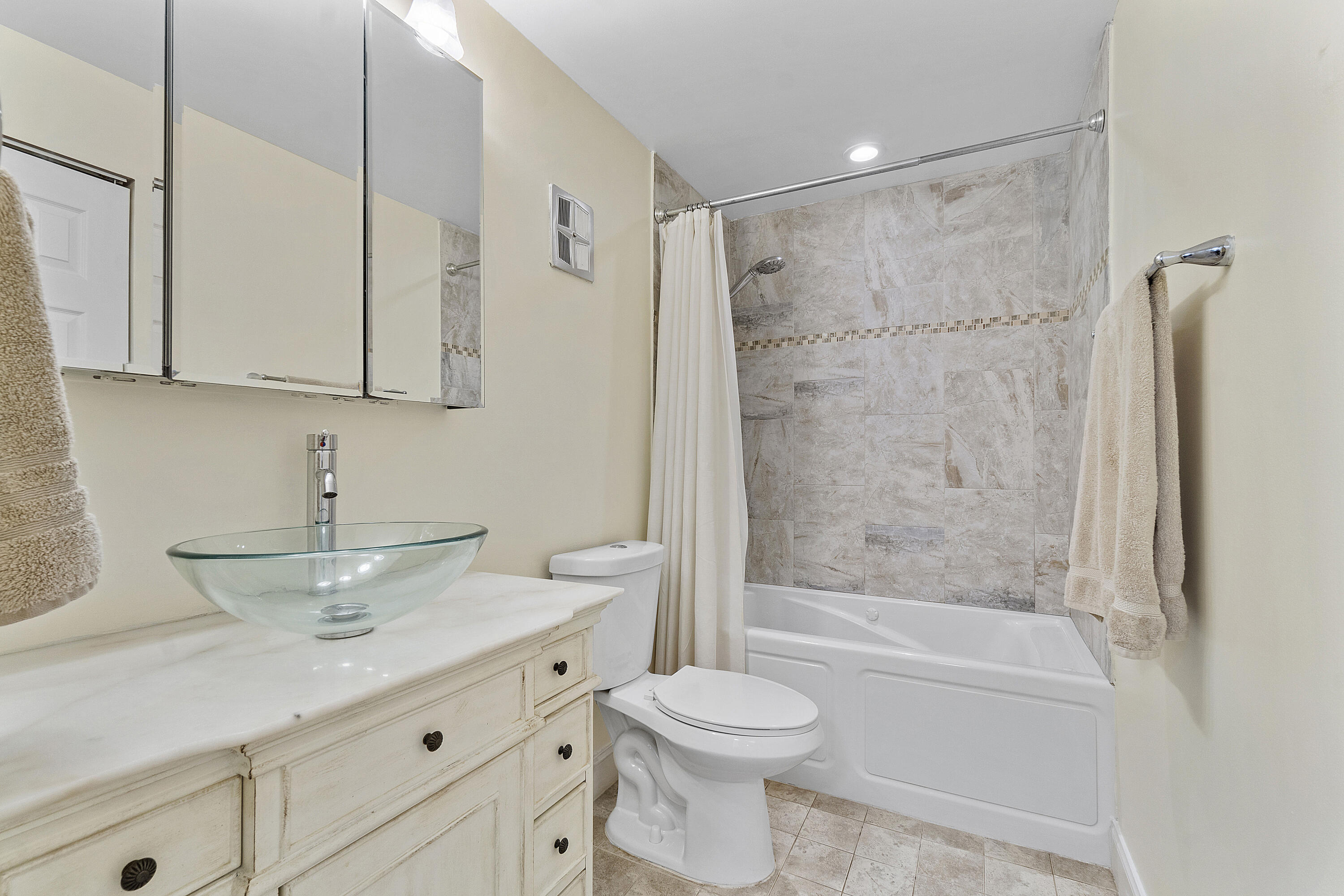 250 S Ocean Boulevard 274 Property Photo 21