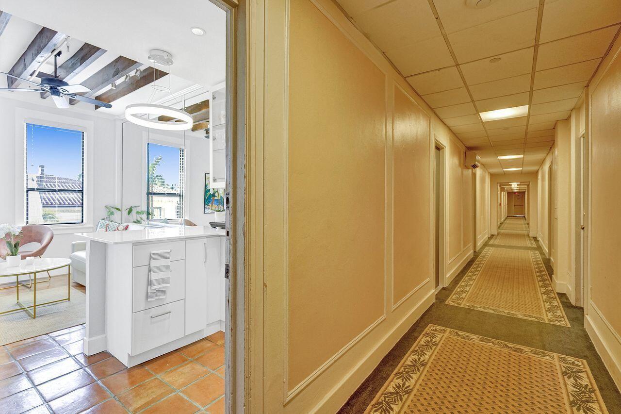 B26011361 Property Photo 2