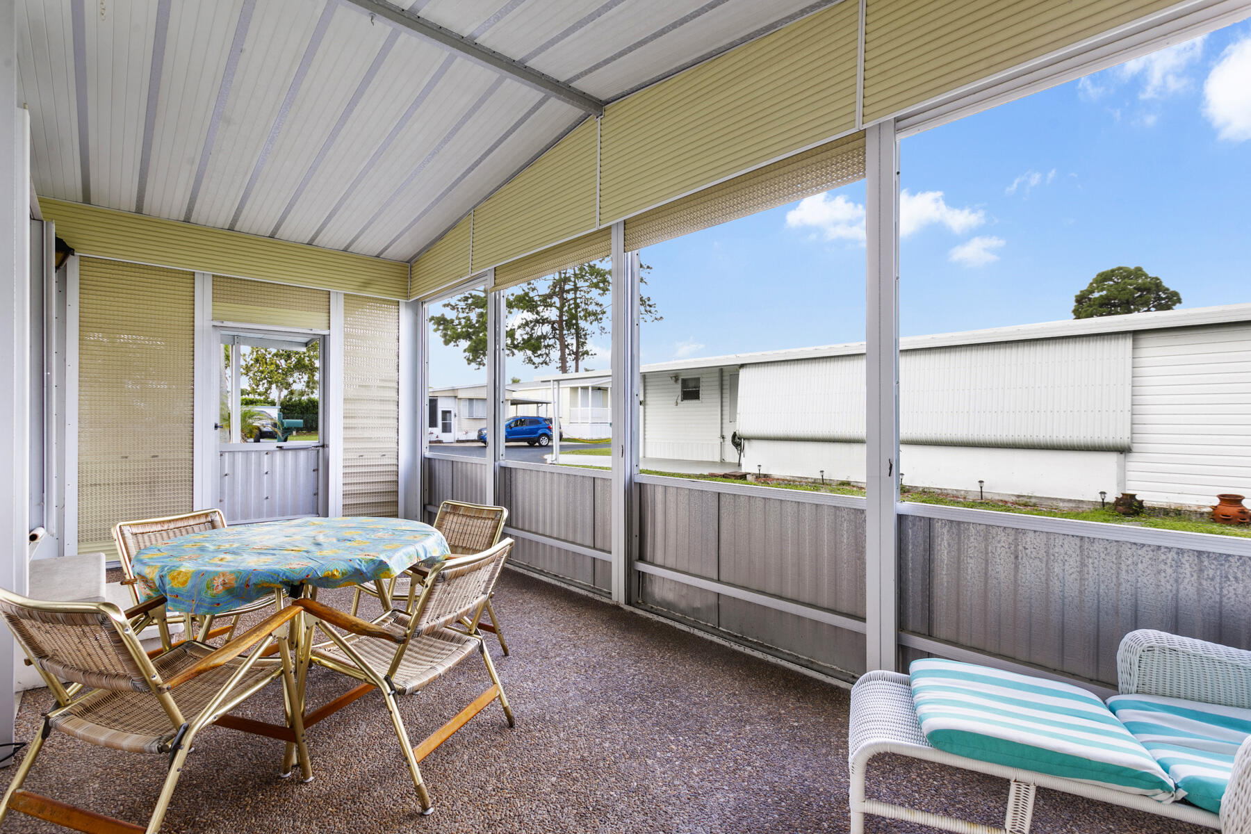 18007 Huapi Bay Property Photo 11