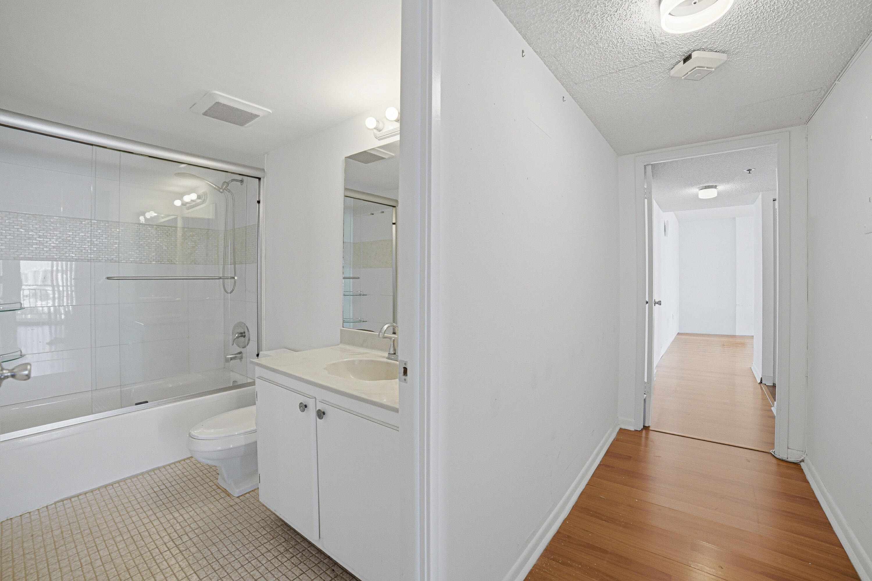 210 174th Street 1110 Property Photo 20