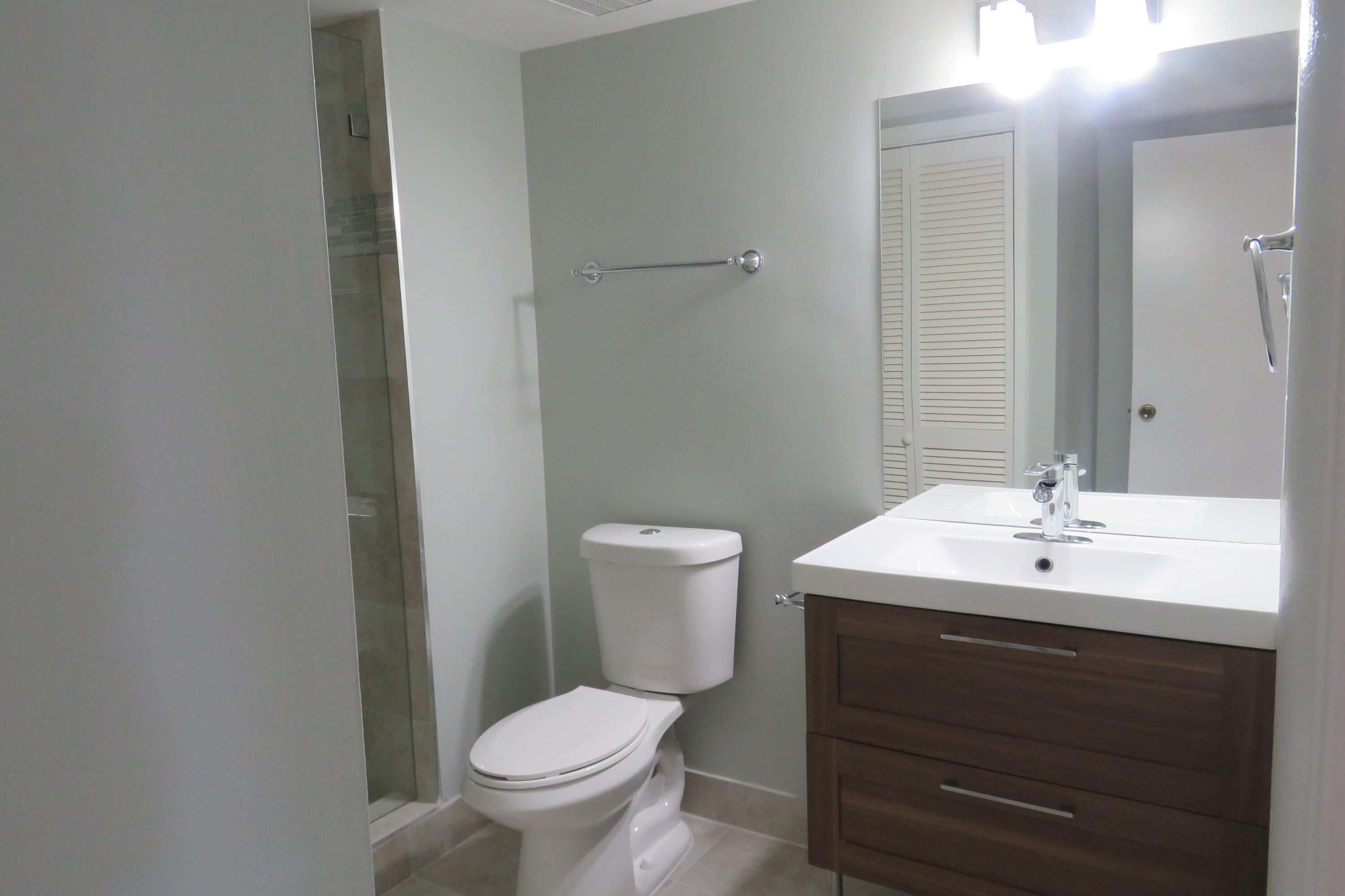 193 Lakeview Drive 205 Property Photo 11