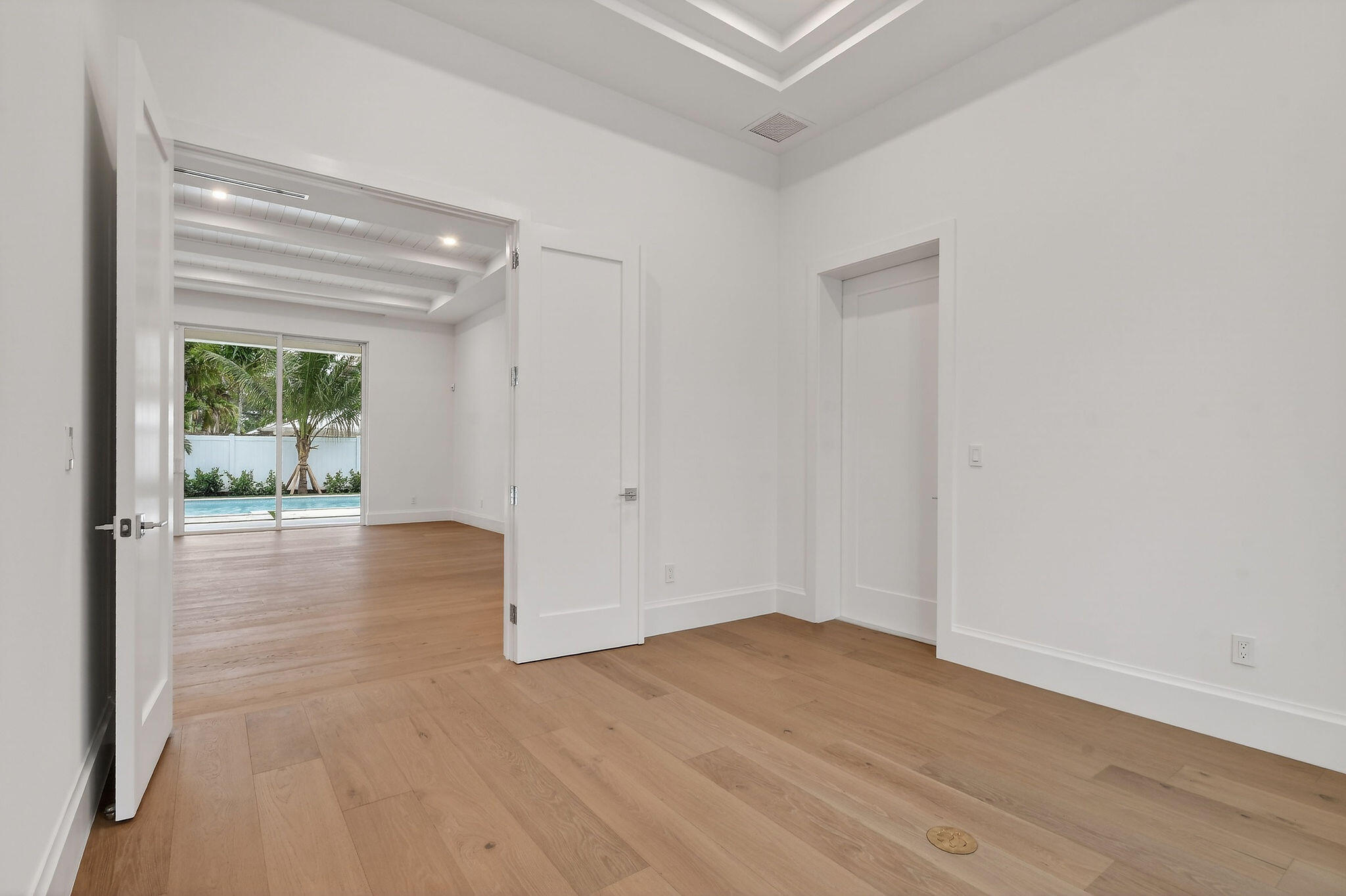 192 River Drive Property Photo 18
