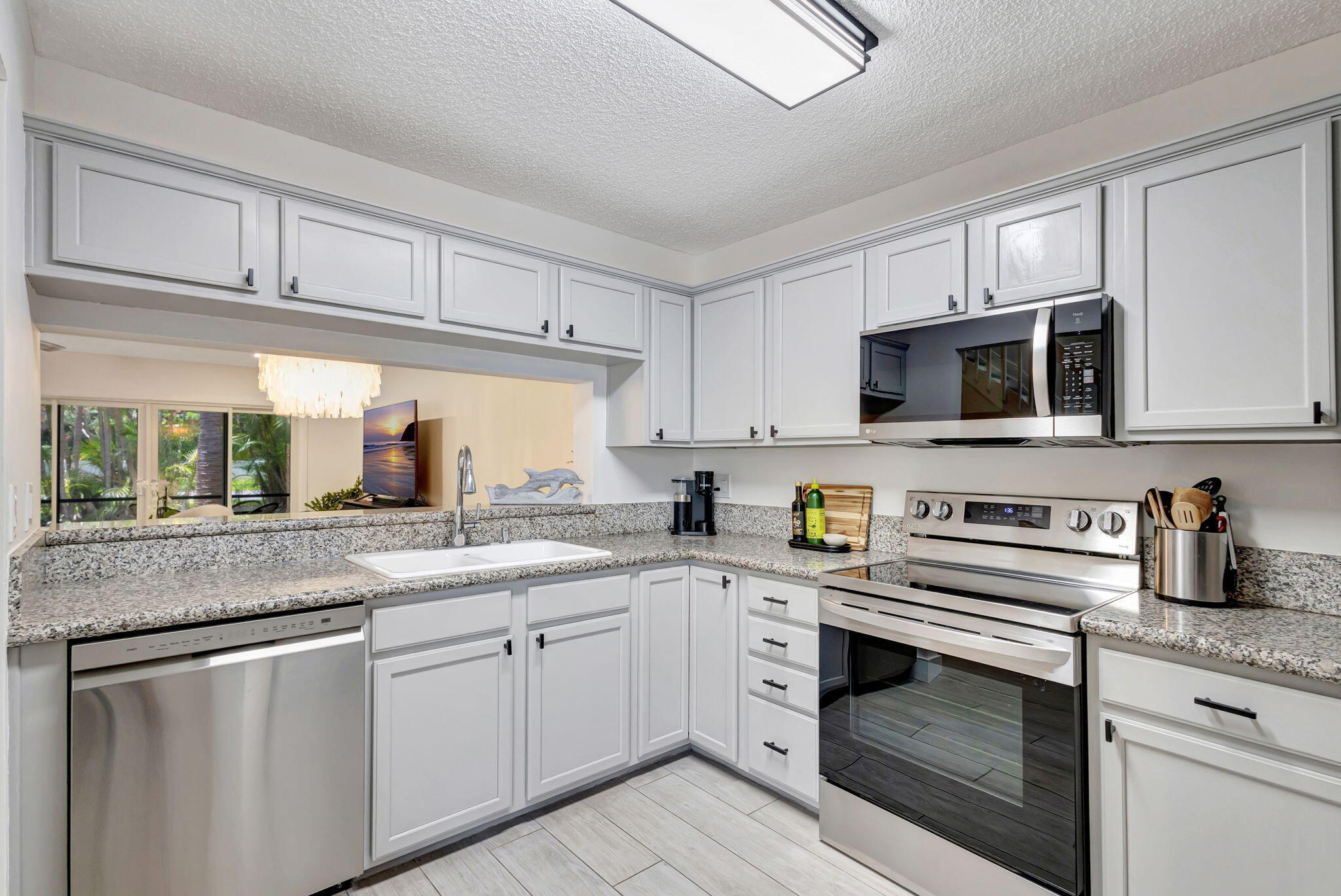 1106 Ocean Dunes Circle Property Photo 7