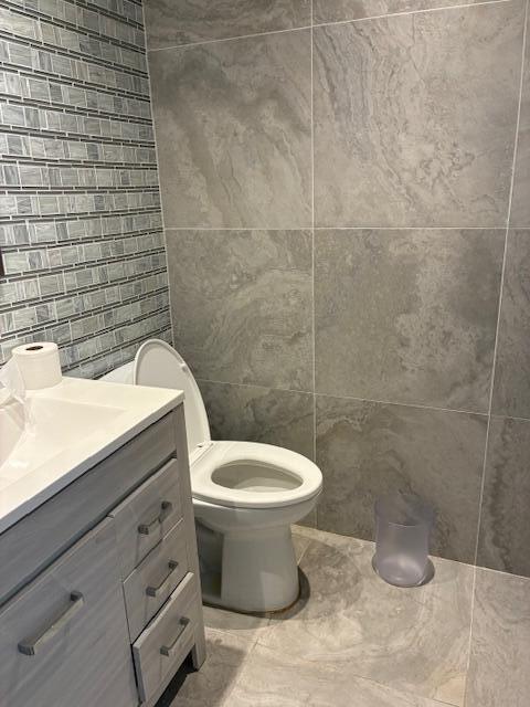 195 Monaco E Property Photo 6