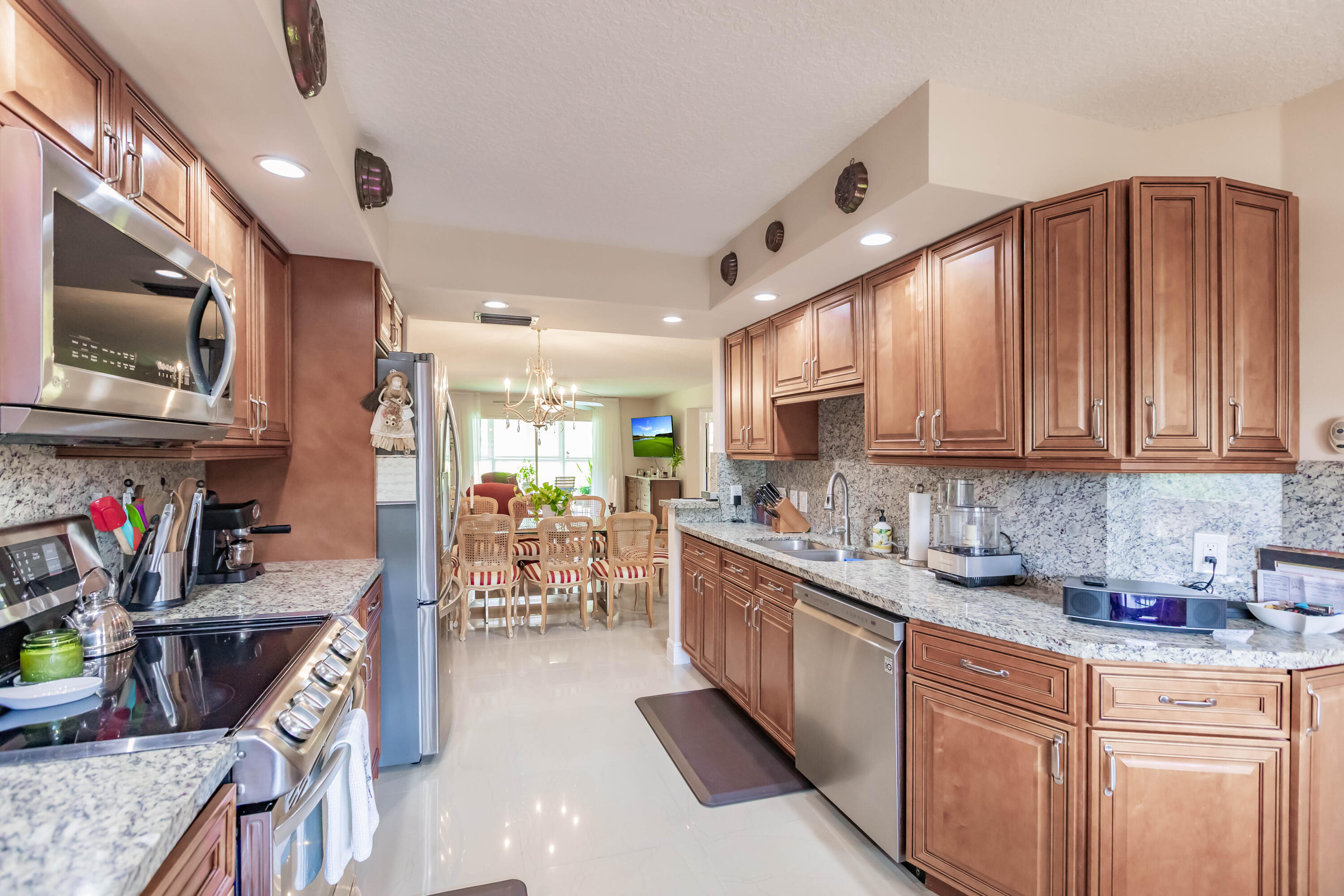1606 Abaco Drive H4 Property Photo 1