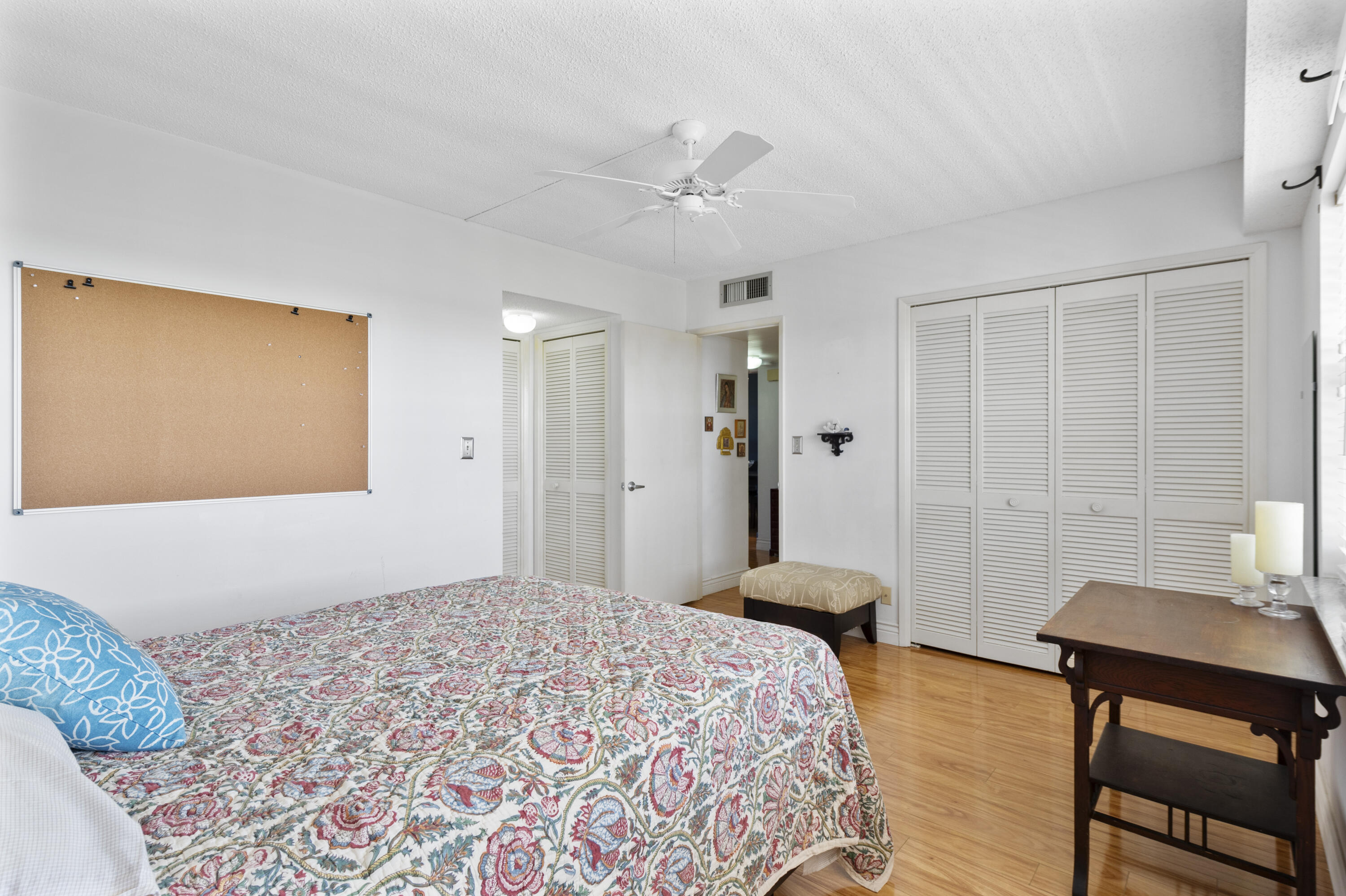 3499 Oaks Way 806 Property Photo 10