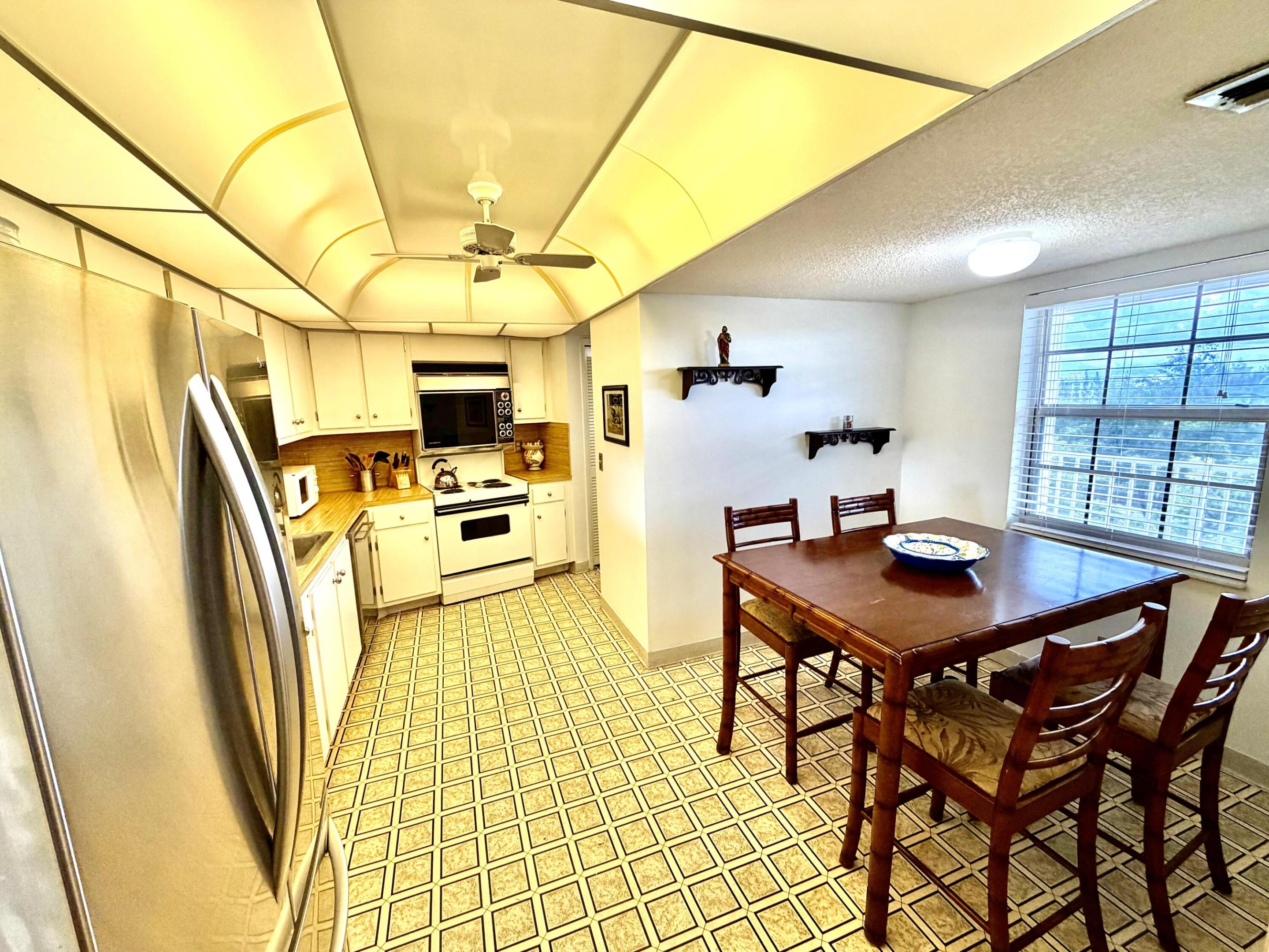 3499 Oaks Way 806 Property Photo 12