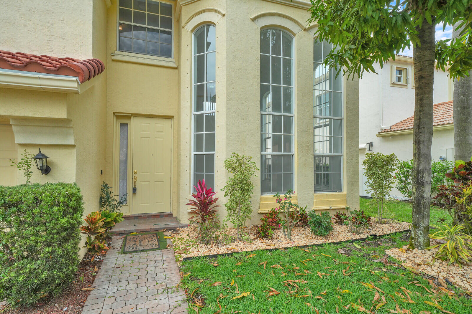 9037 Alexandra Circle Property Photo 6