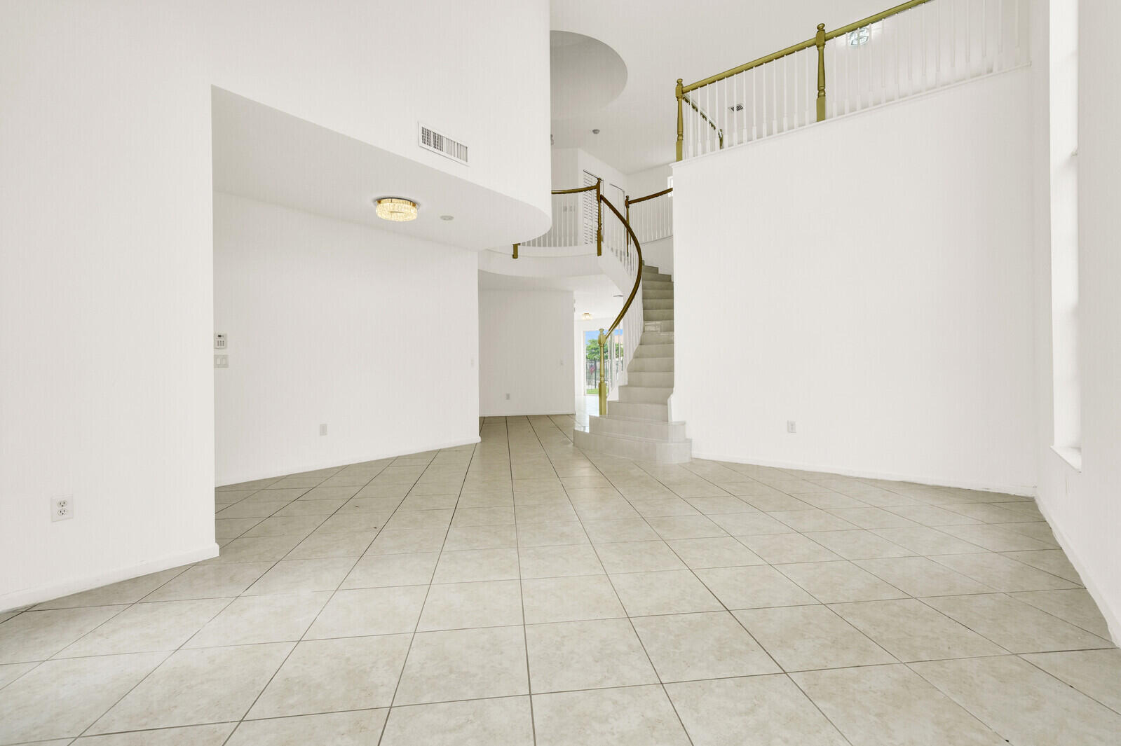 9037 Alexandra Circle Property Photo 10