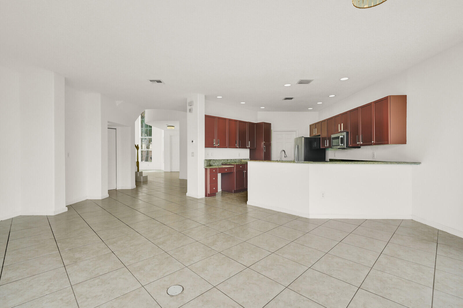 9037 Alexandra Circle Property Photo 14