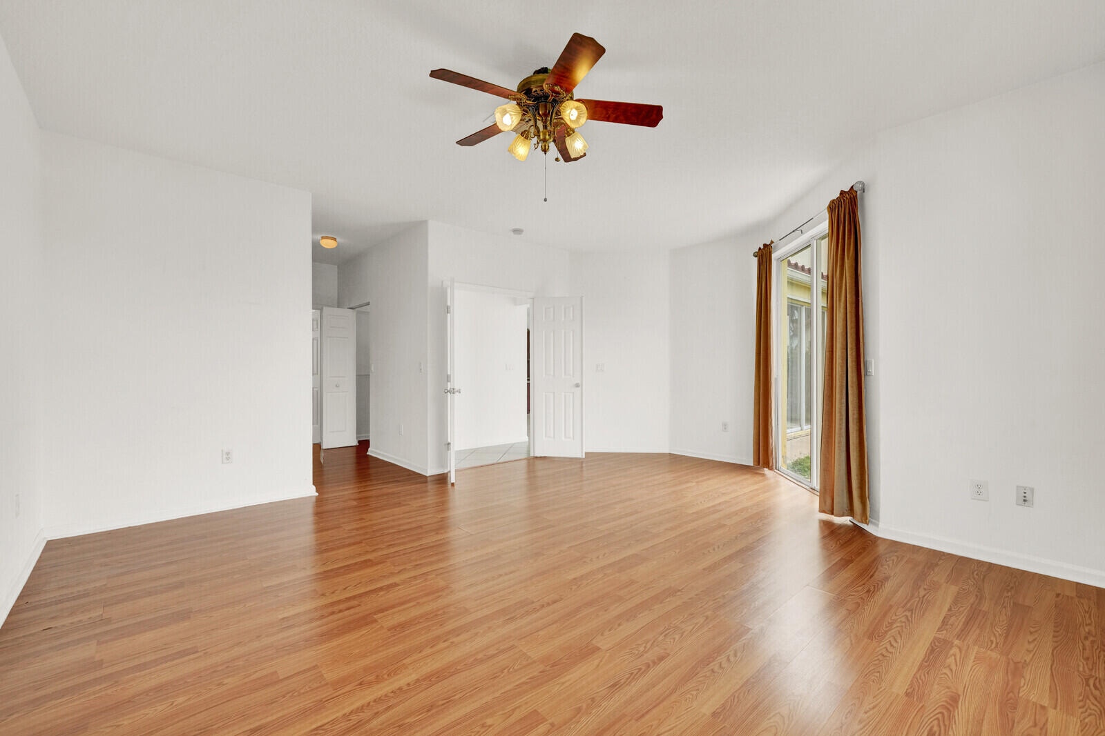 9037 Alexandra Circle Property Photo 27