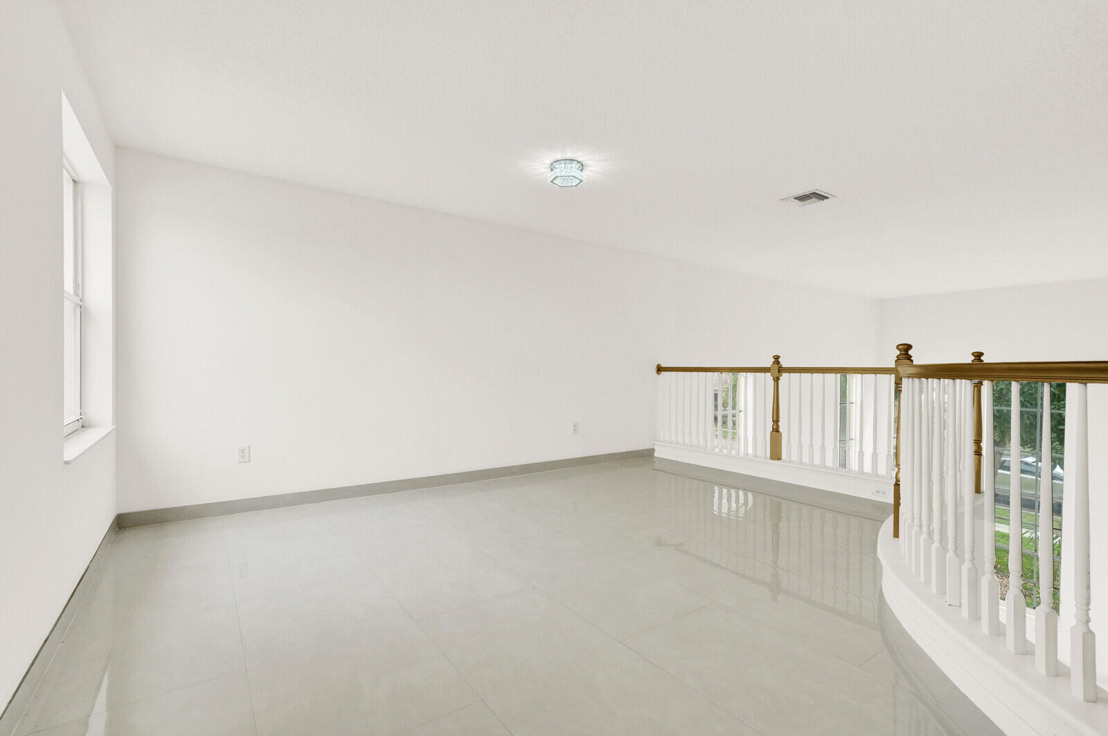 9037 Alexandra Circle Property Photo 35