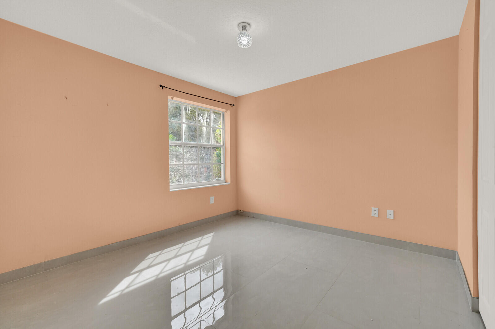 9037 Alexandra Circle Property Photo 39
