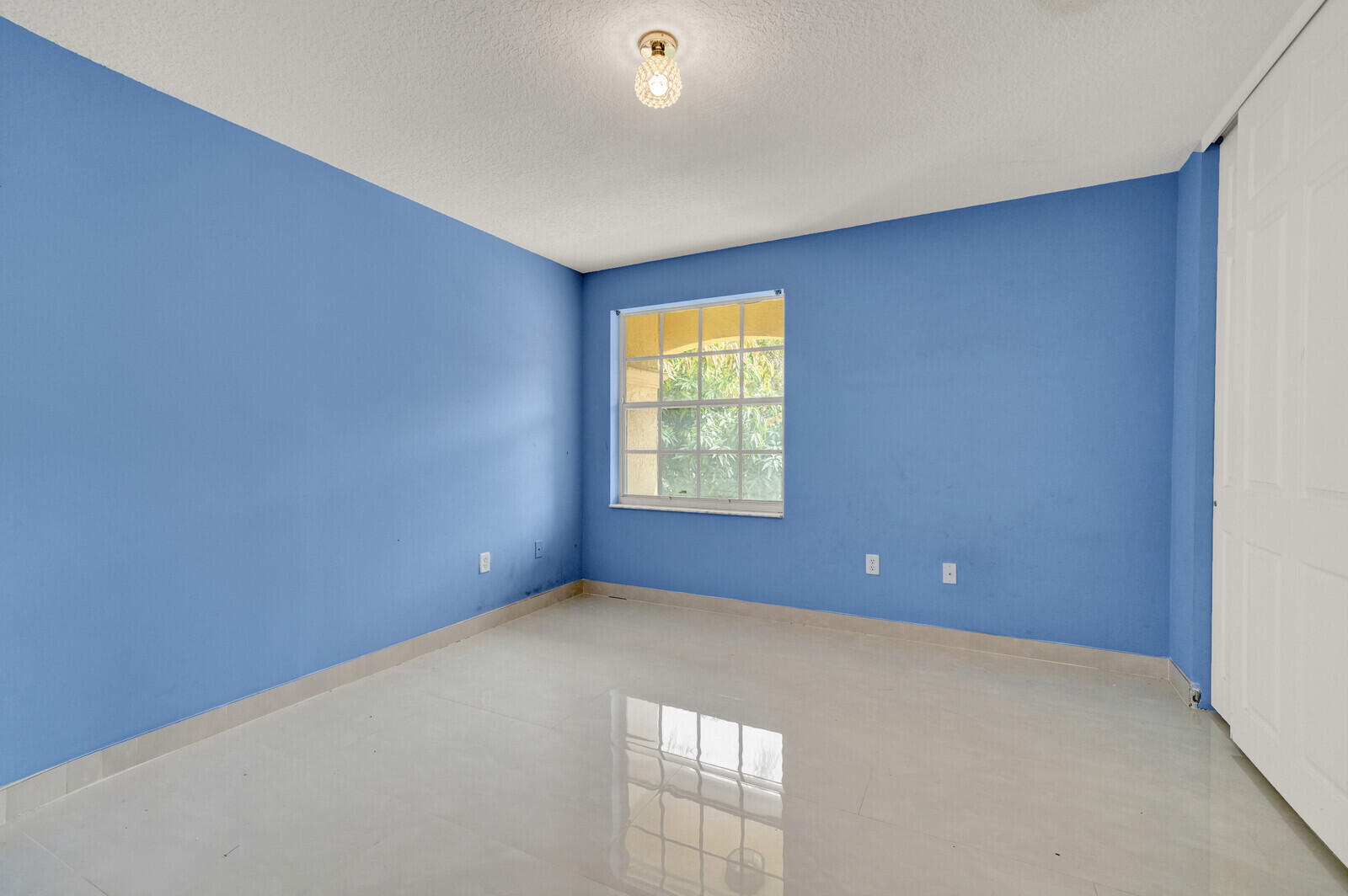 9037 Alexandra Circle Property Photo 40