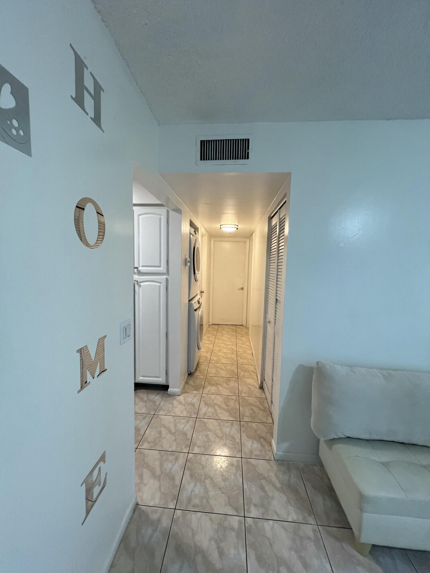 1007 Green Pine Boulevard D2 Property Photo 6