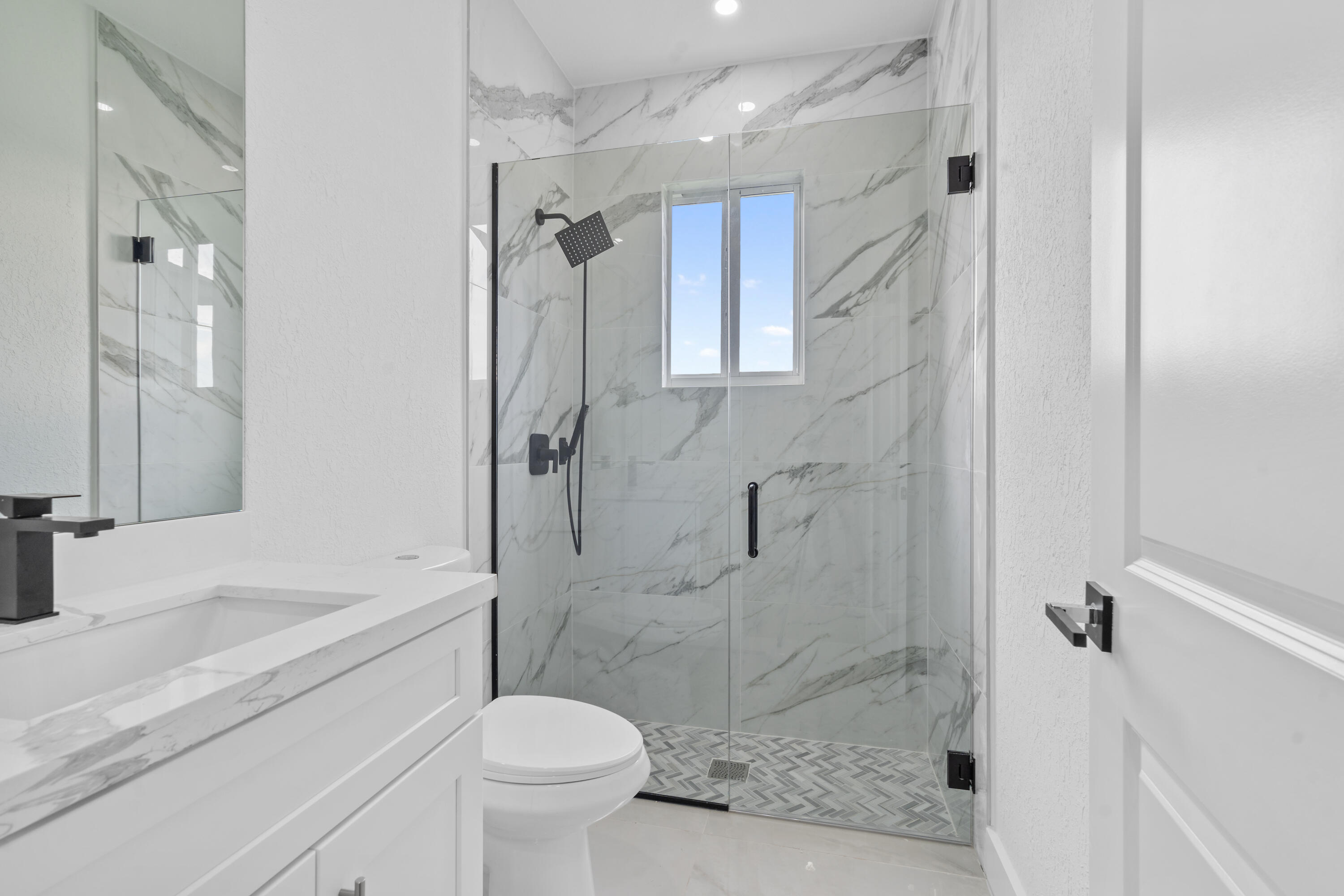 10071 Kingsville Drive Property Photo 10