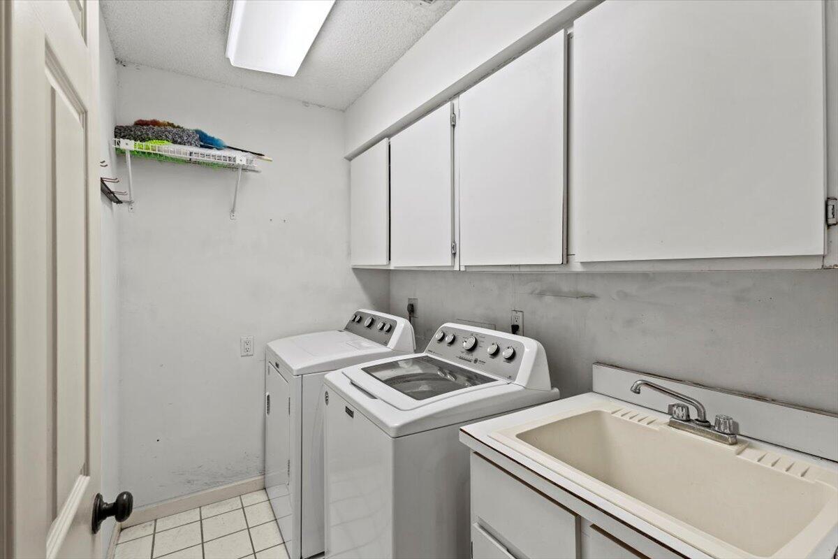6691 S Pine Court Property Photo 34