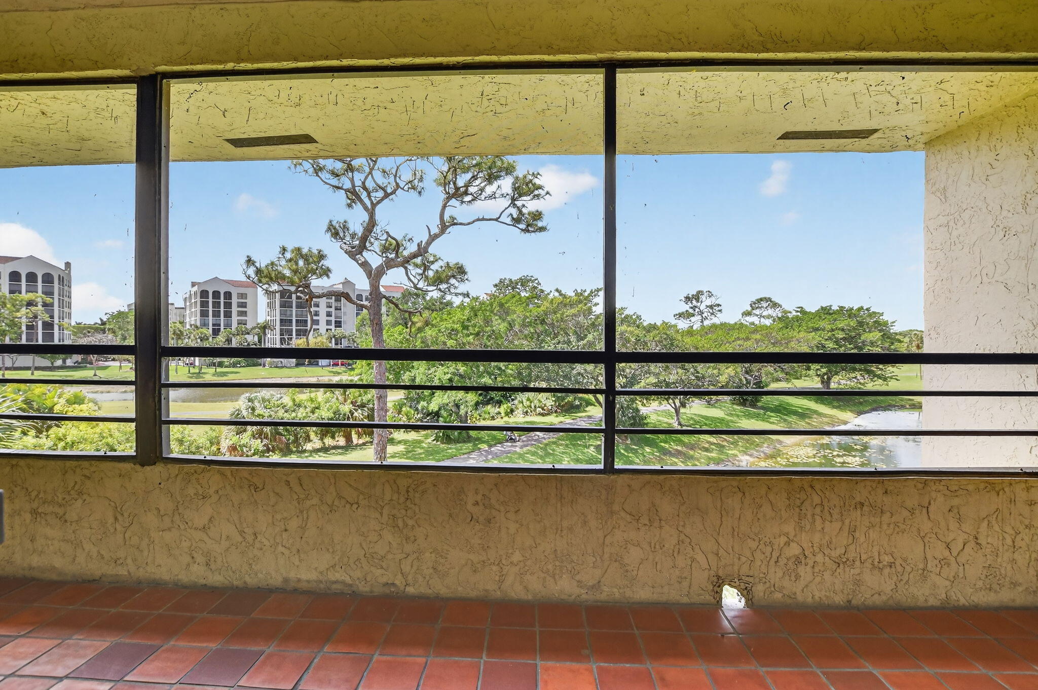 7472 La Paz Boulevard 304 Property Photo 25