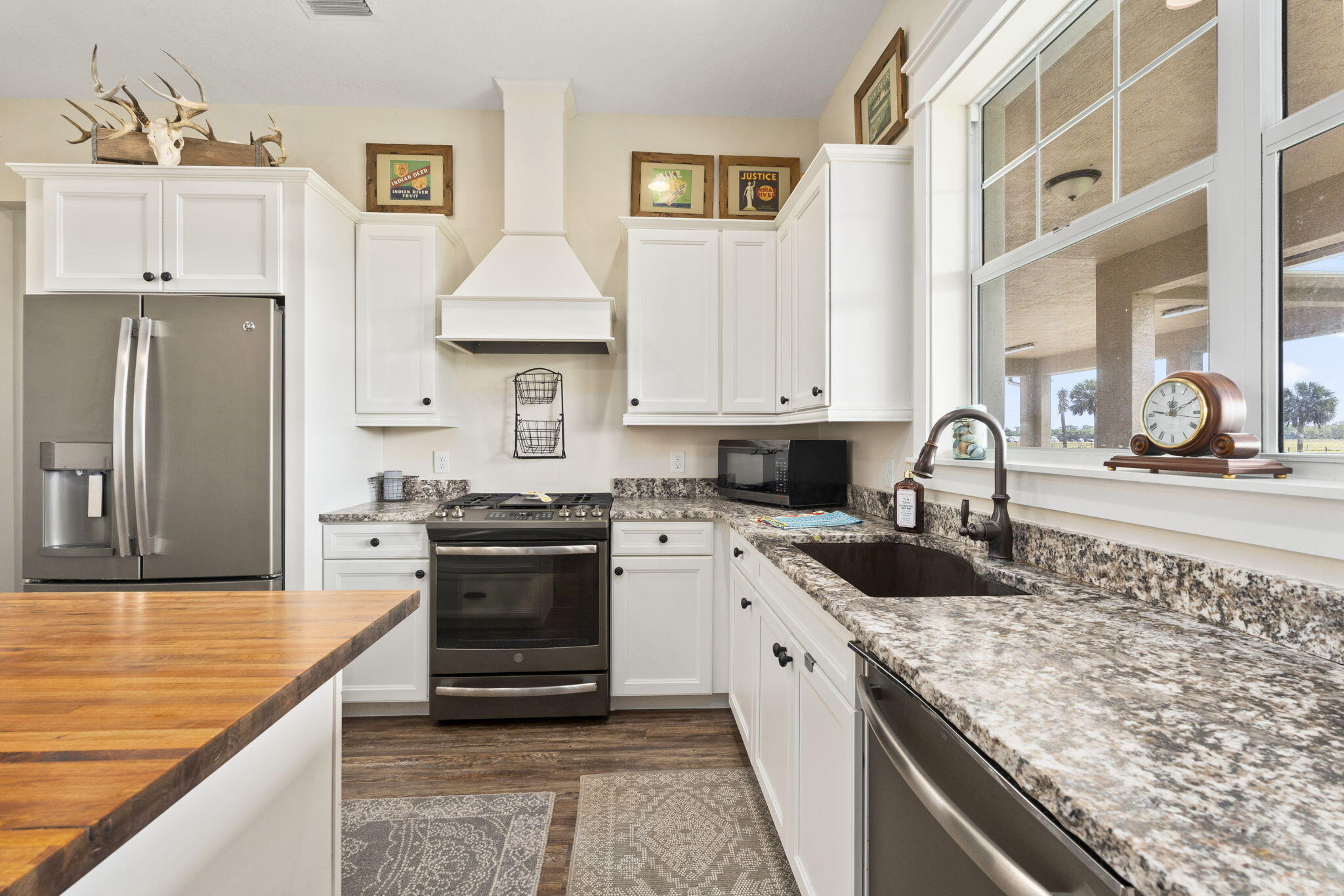 1720 S Brocksmith Road Property Photo 16