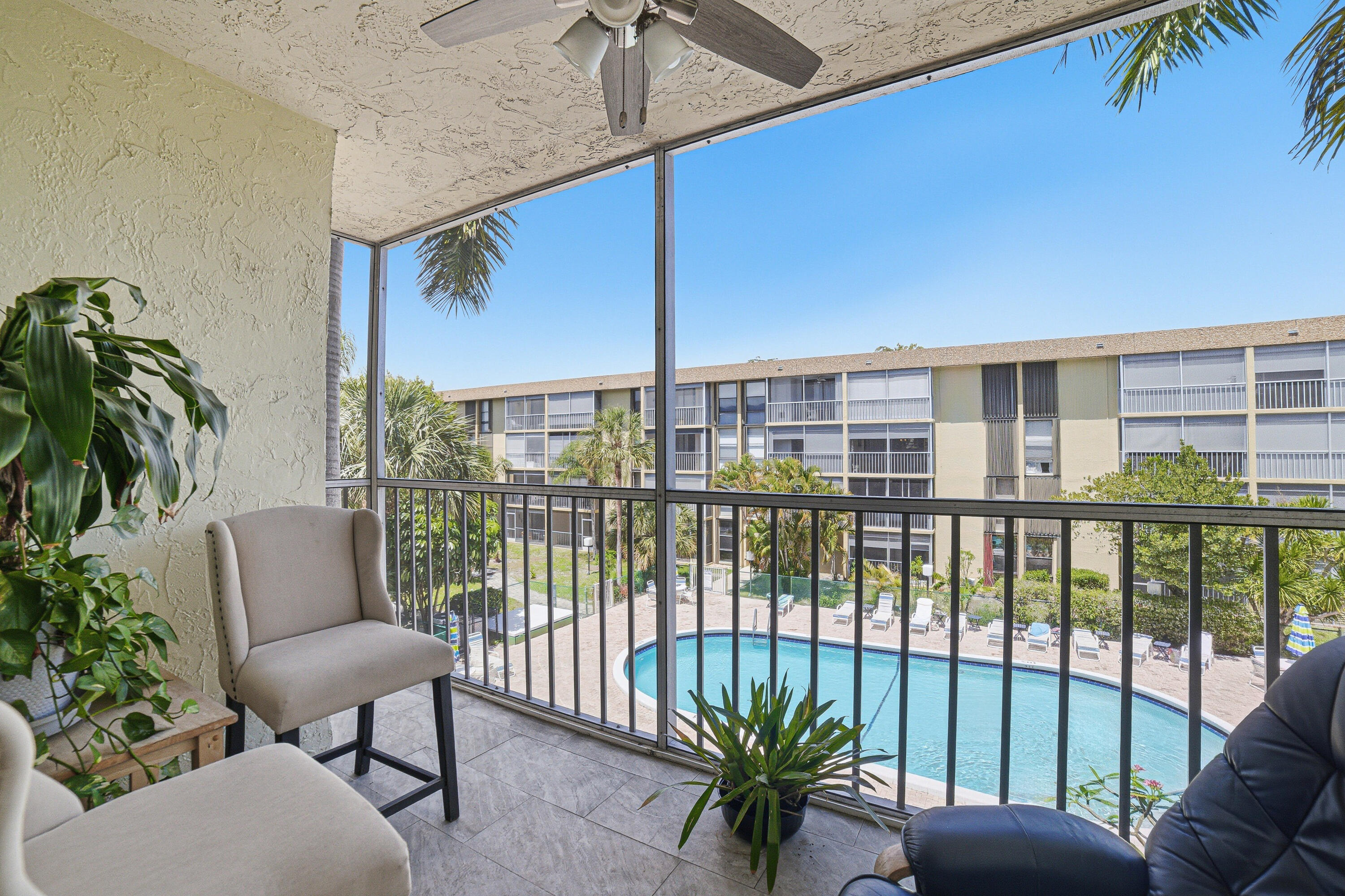 367 S Federal Highway C323 Property Photo 14