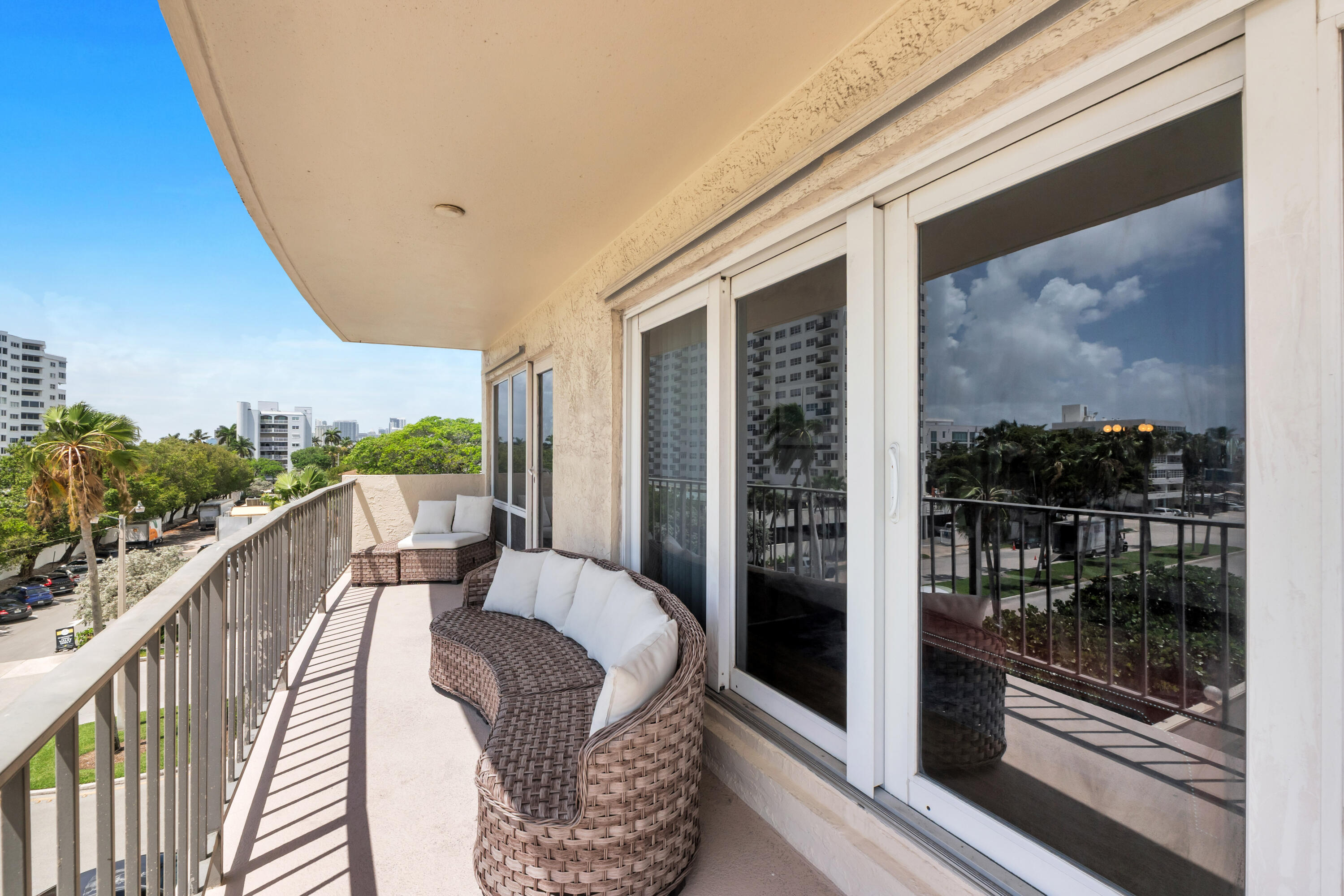 2500 E Las Olas Boulevard 409 Property Photo 3