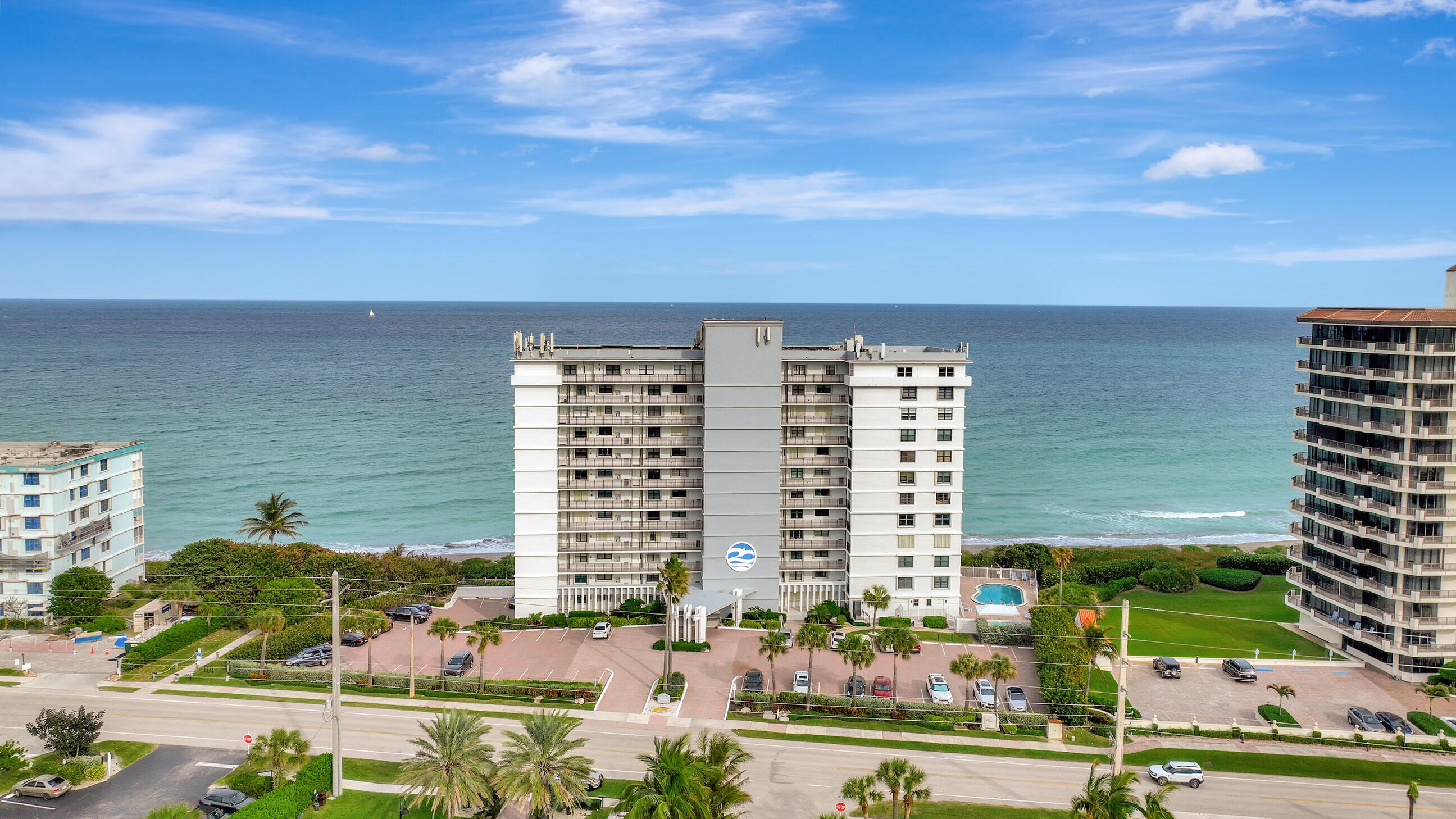 840 Ocean Drive 806 Property Photo 2