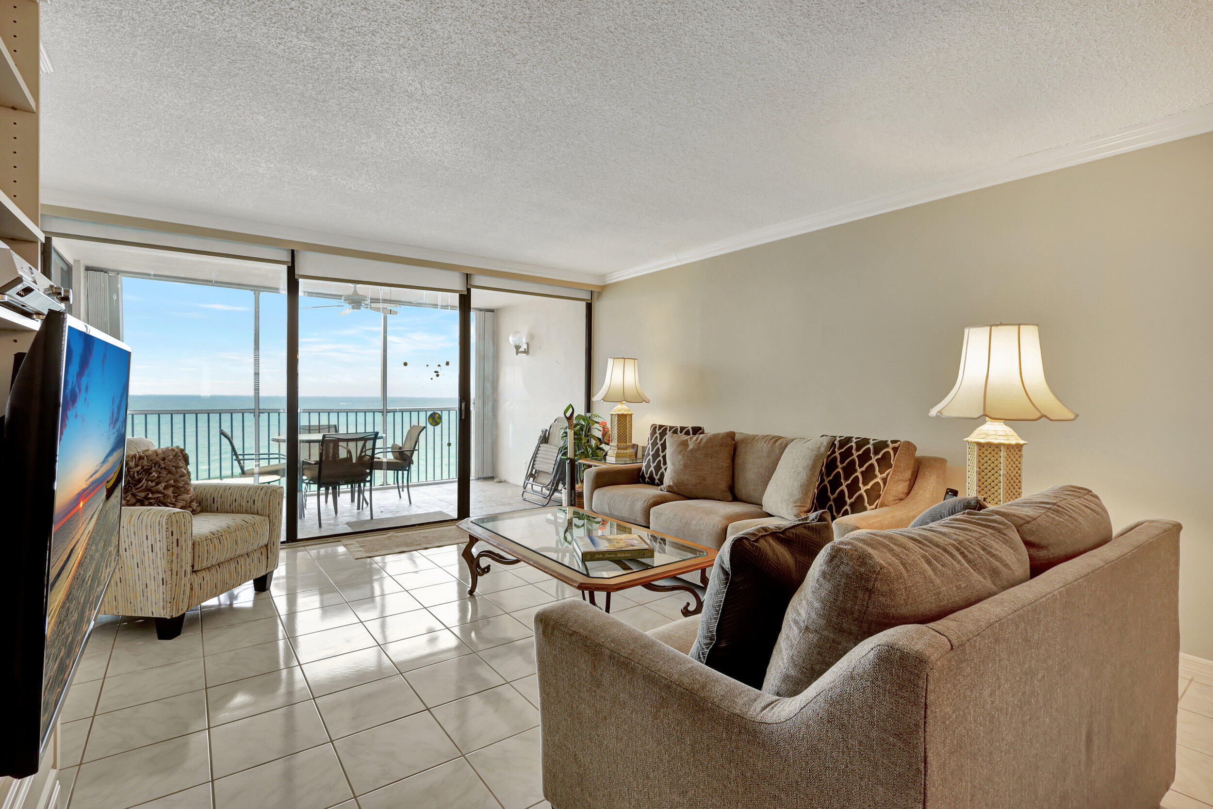840 Ocean Drive 806 Property Photo 21