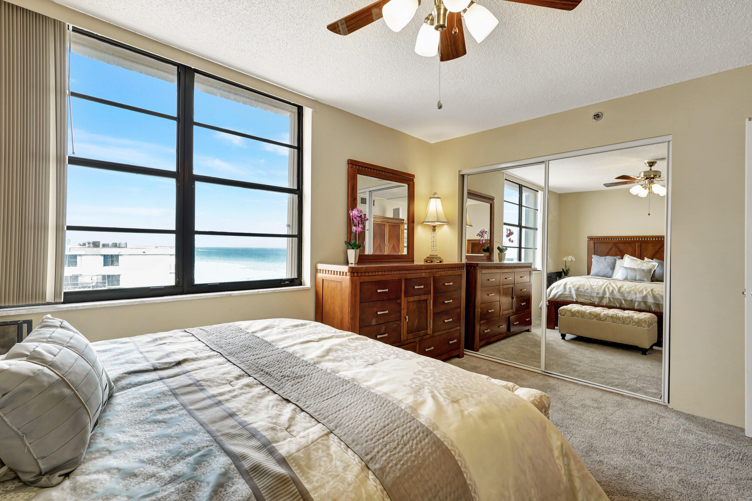 840 Ocean Drive 806 Property Photo 38