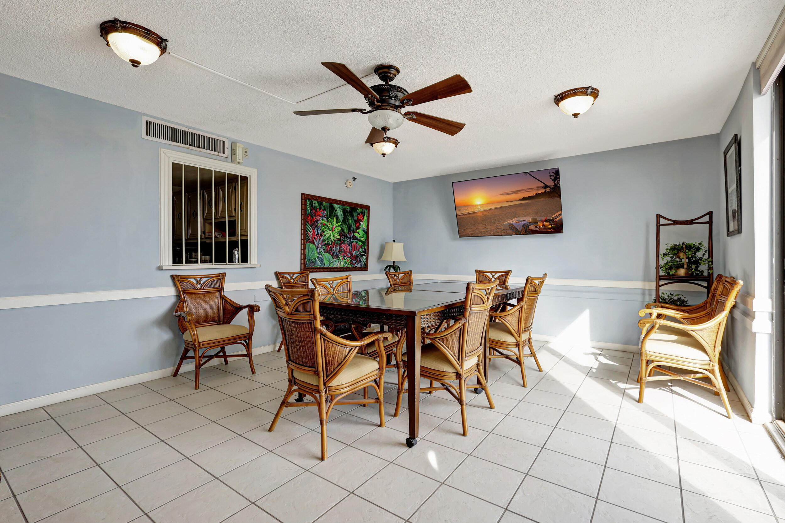 840 Ocean Drive 806 Property Photo 47