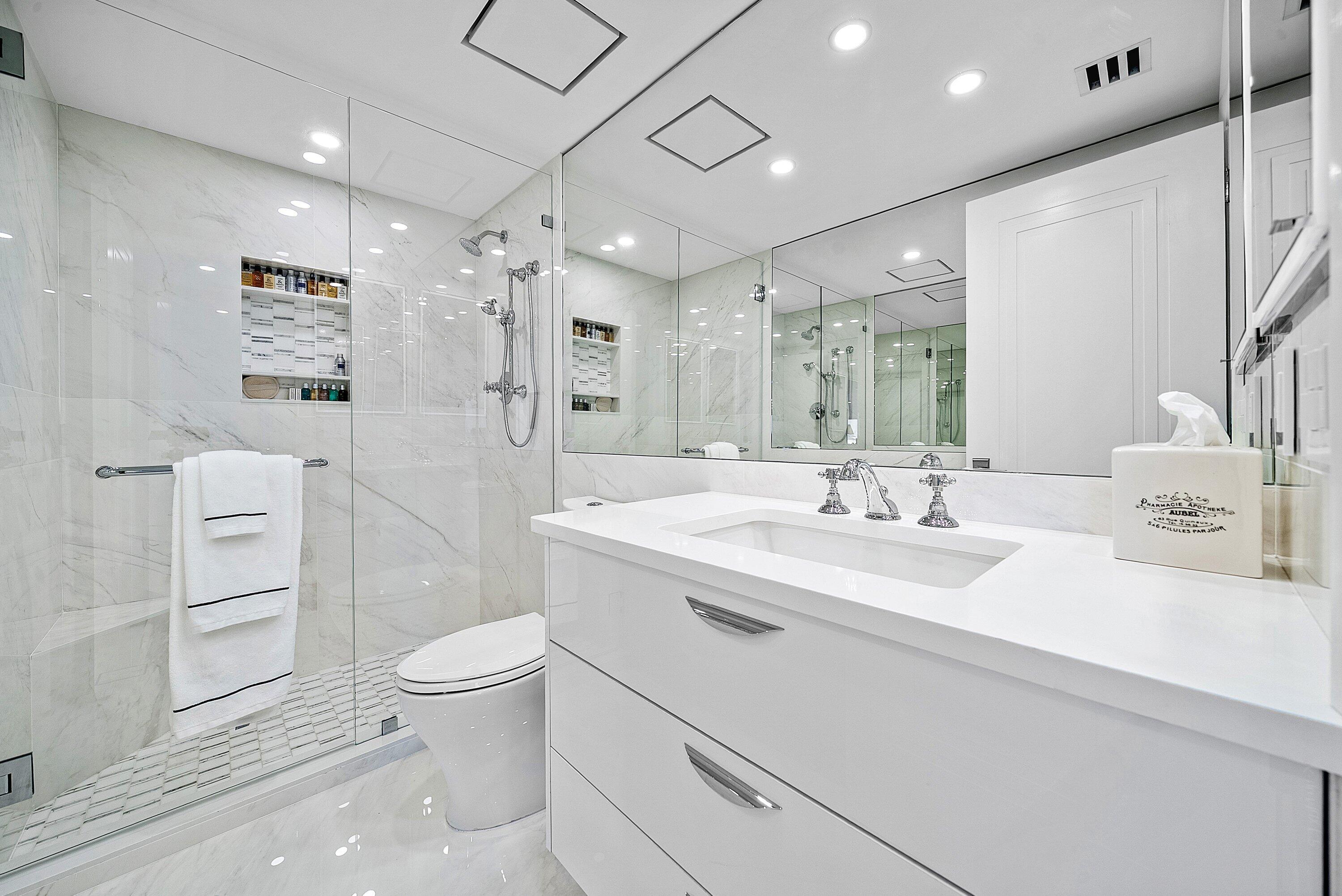 701 E Camino Real 10j Property Photo 23