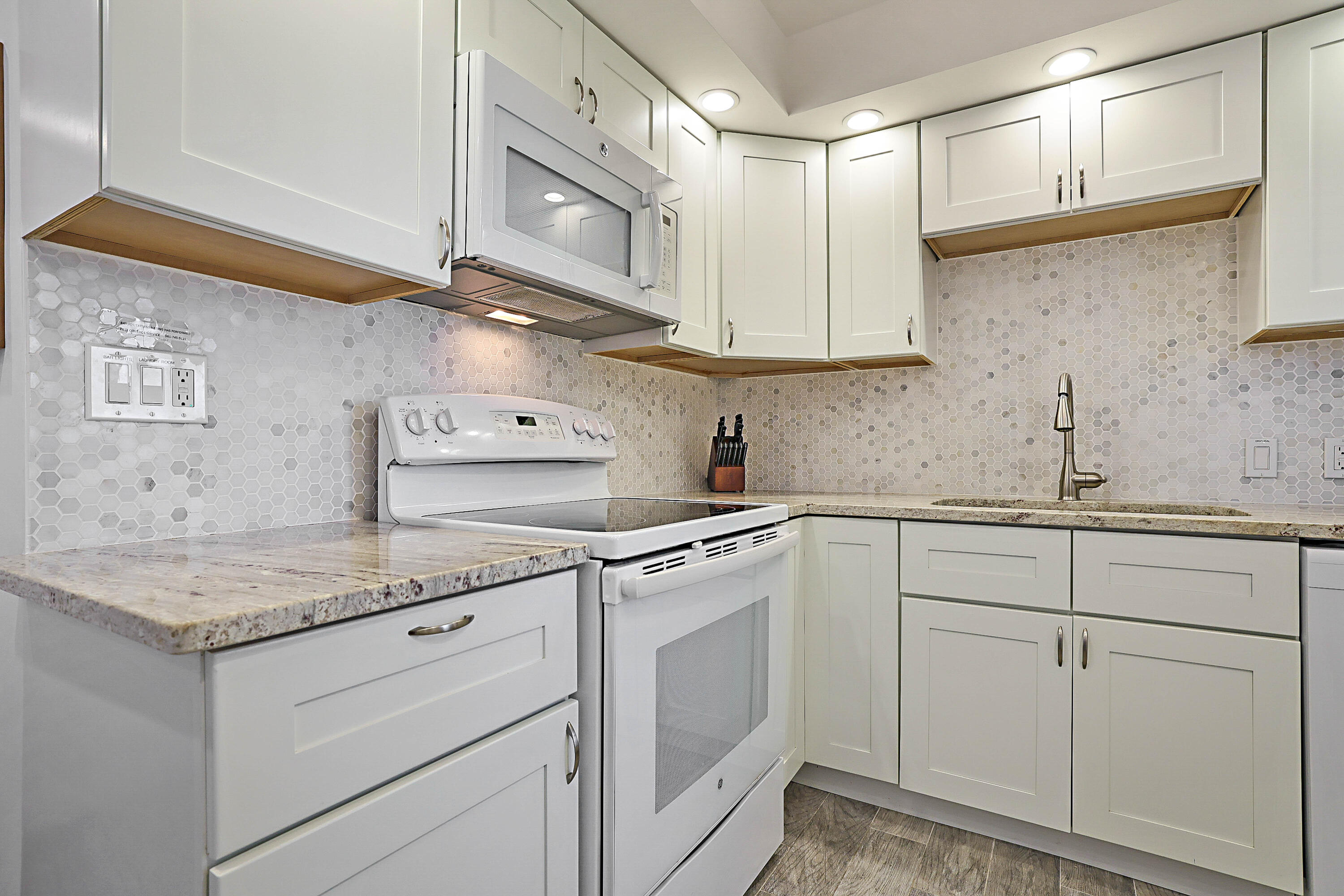 225 S Beach Road Unit 205 Property Photo 23