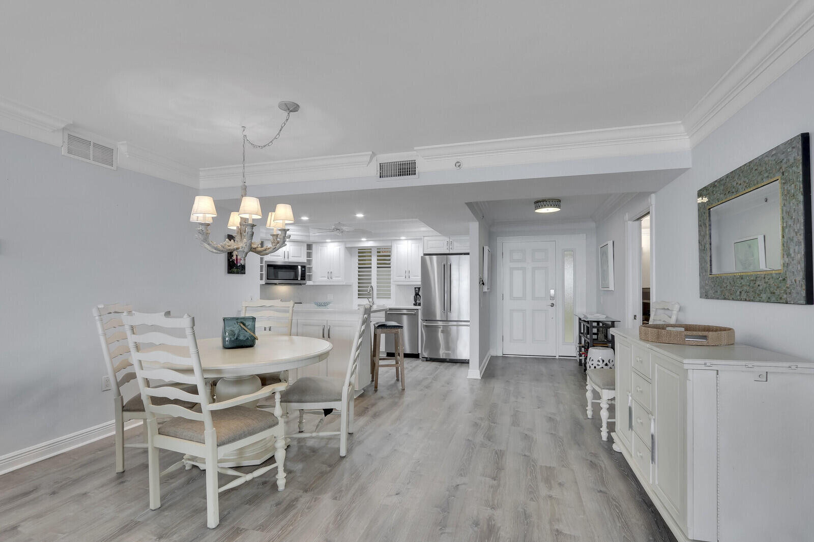 200 S Beach Road 802 Property Photo 15