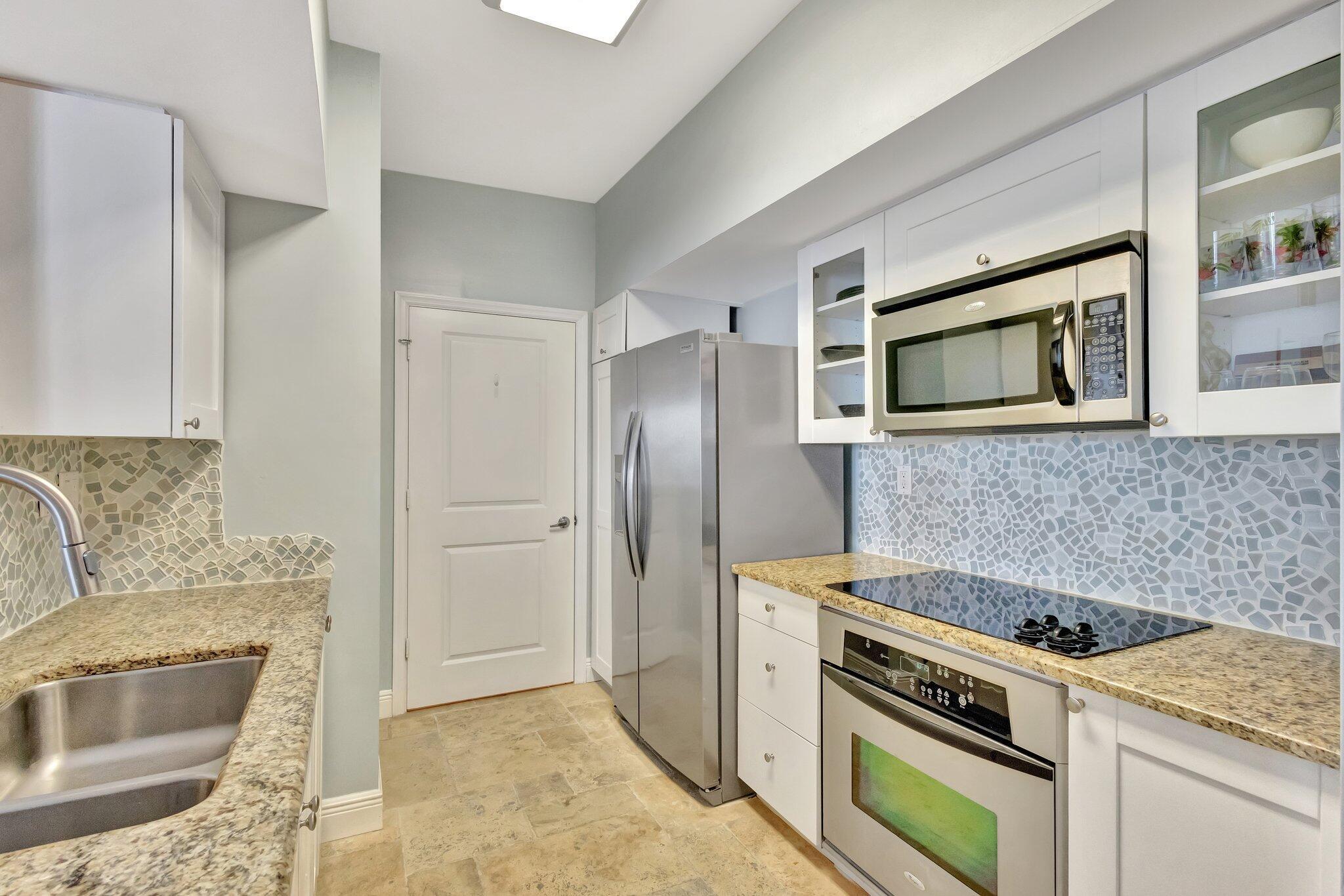 975 Nw Flagler Avenue 407 Property Photo 10