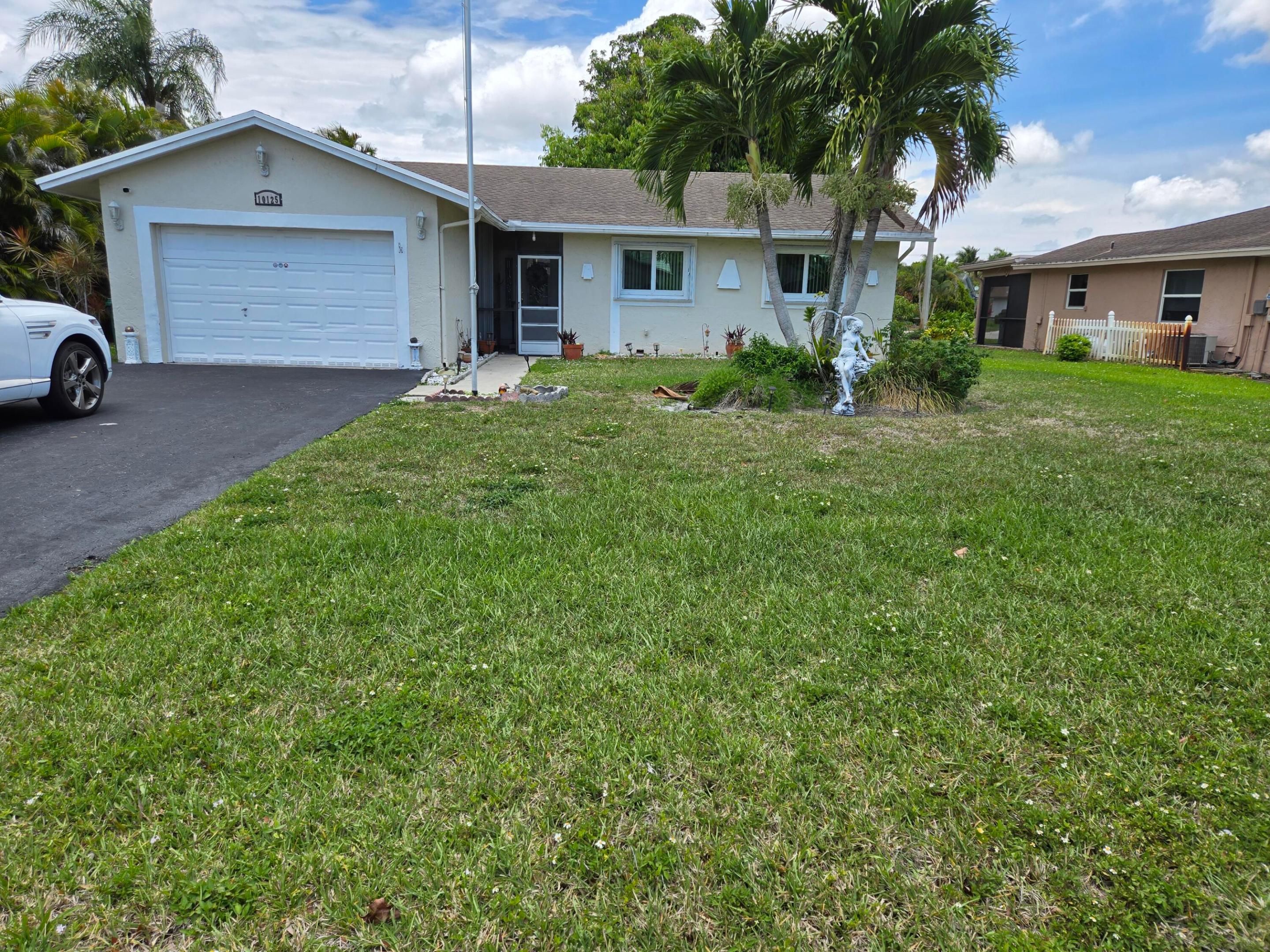 10125 Nw 71st Street Property Photo 1