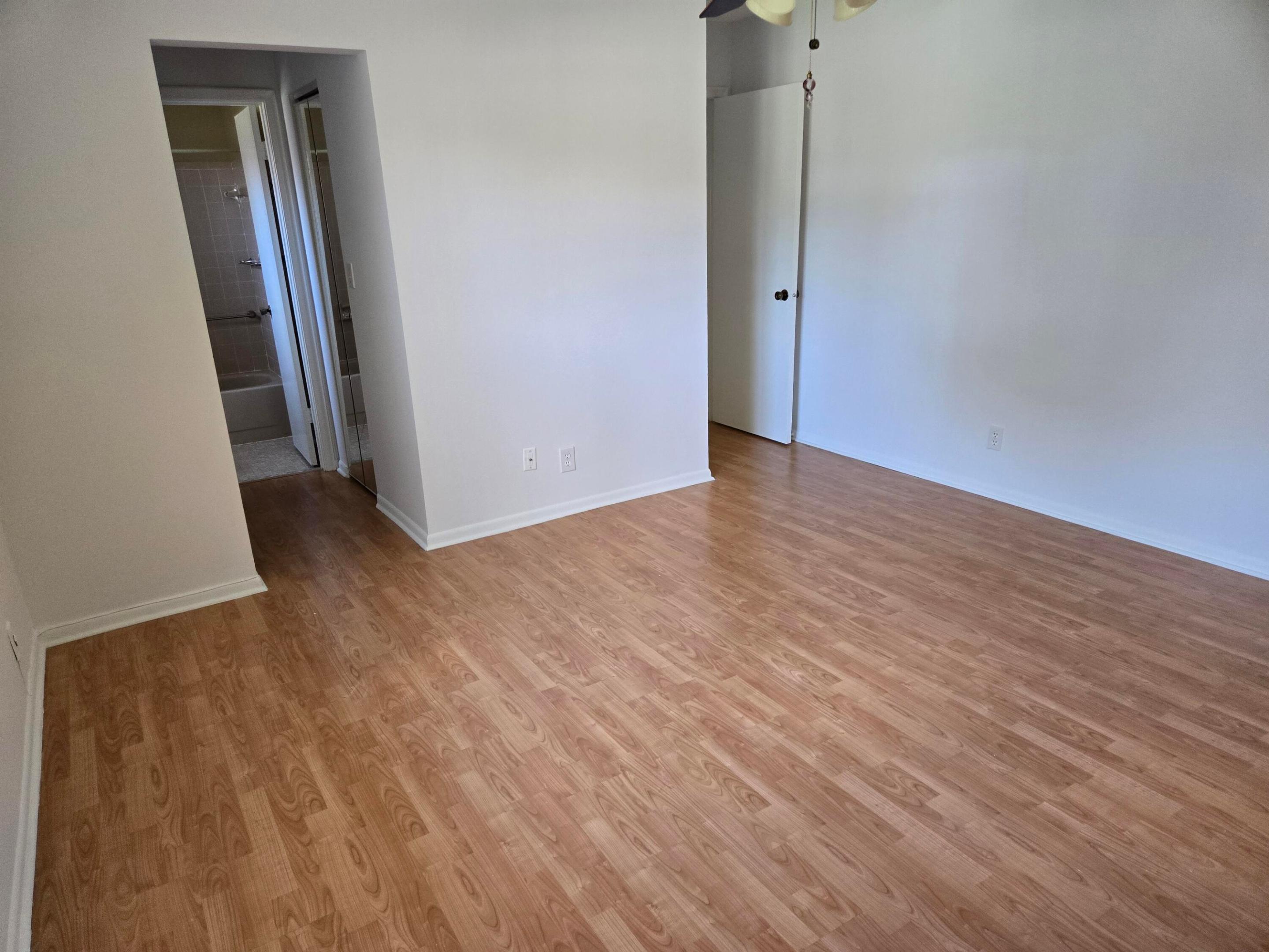 10125 Nw 71st Street Property Photo 12