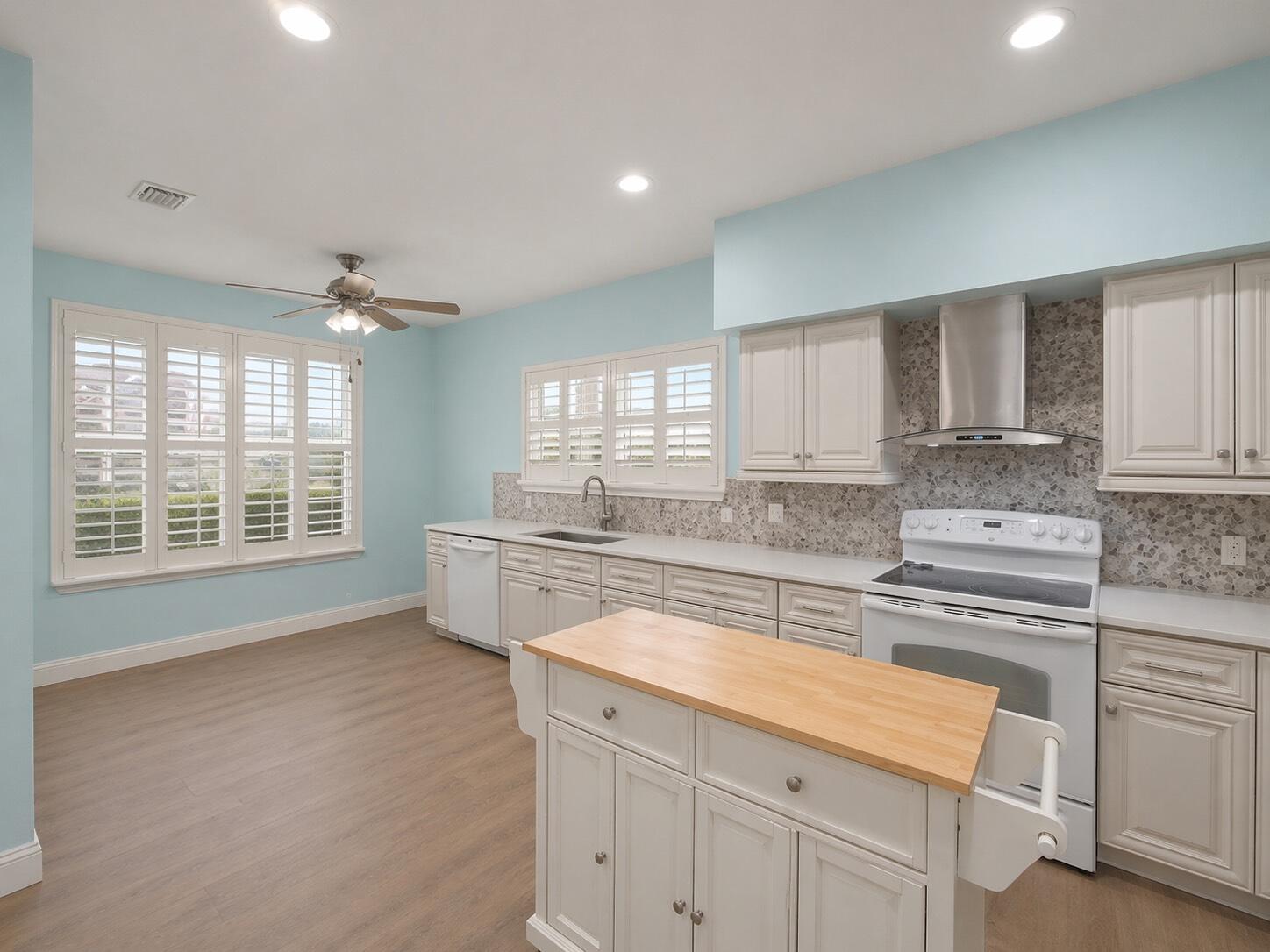 3012 Mainsail Circle Property Photo 11