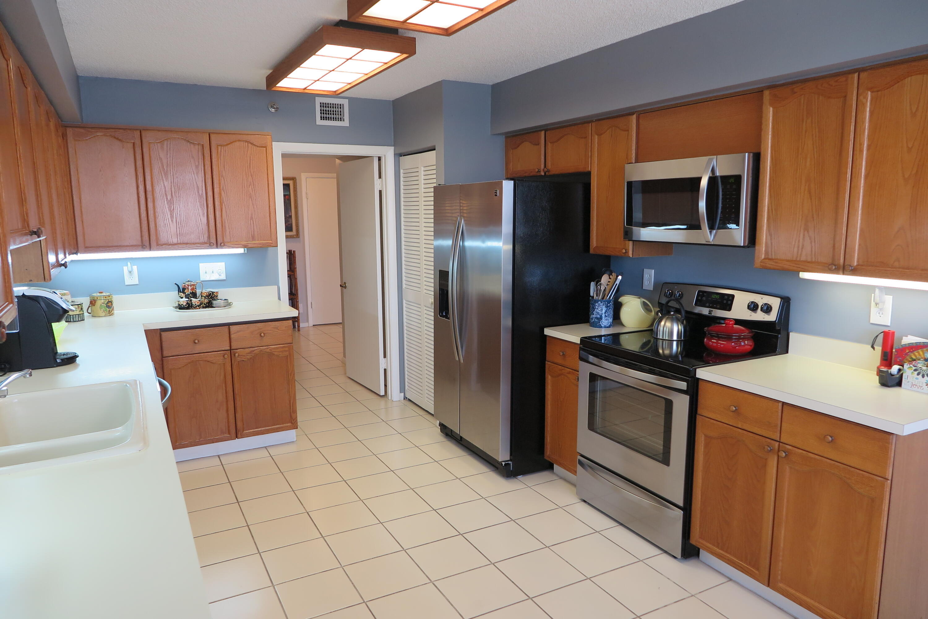 7578 Regency Lake Drive 501 Property Photo 7