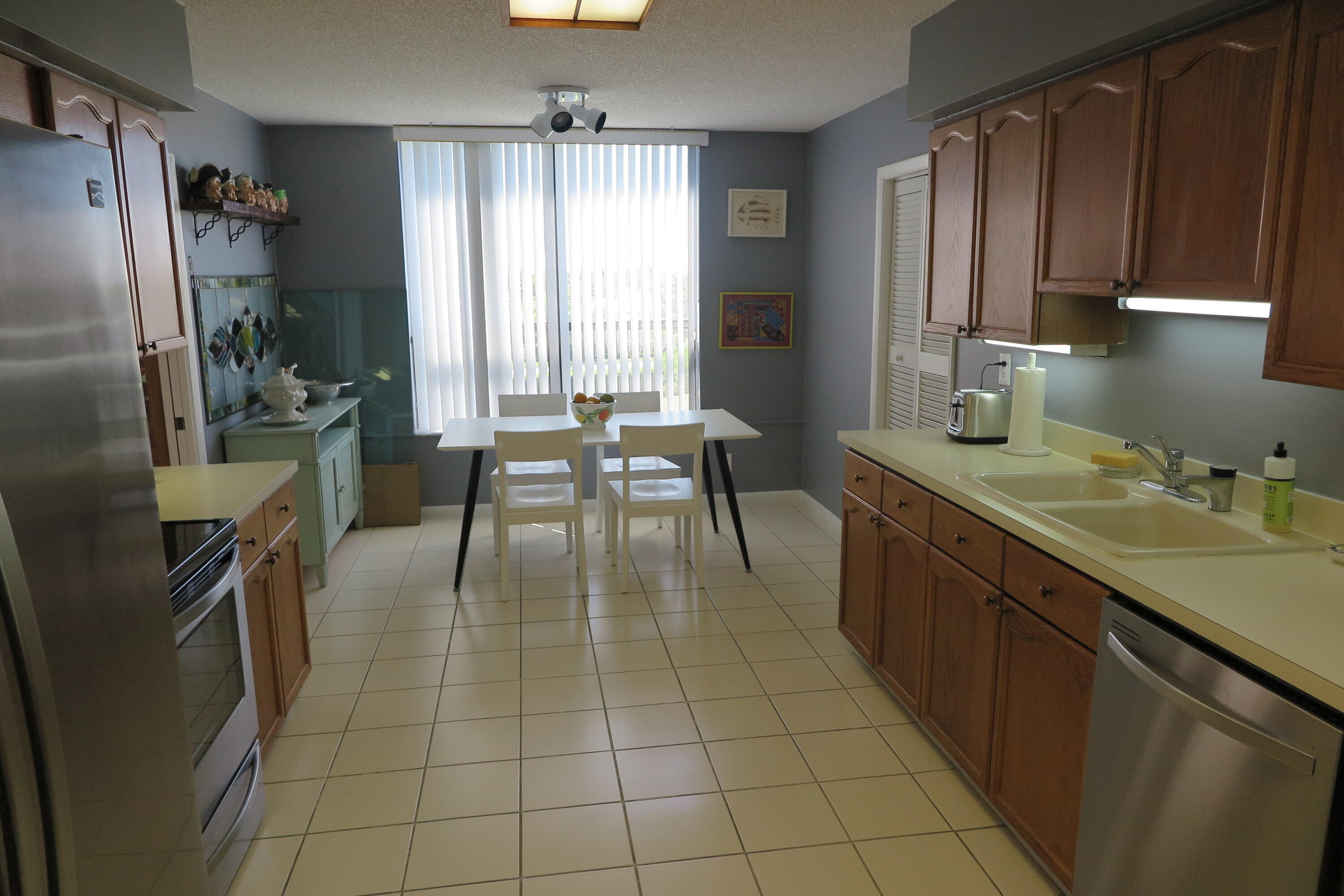 7578 Regency Lake Drive 501 Property Photo 9