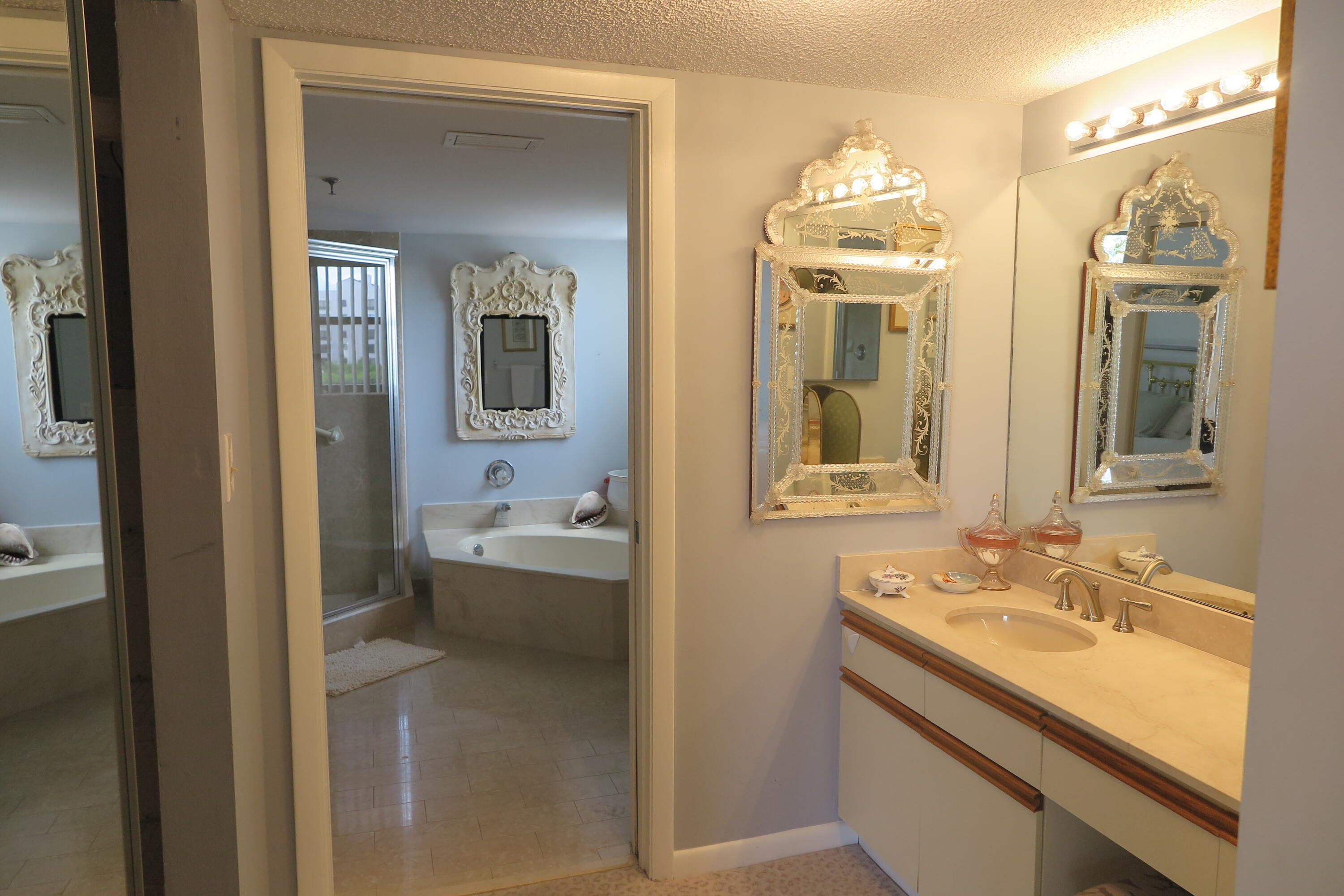 7578 Regency Lake Drive 501 Property Photo 15